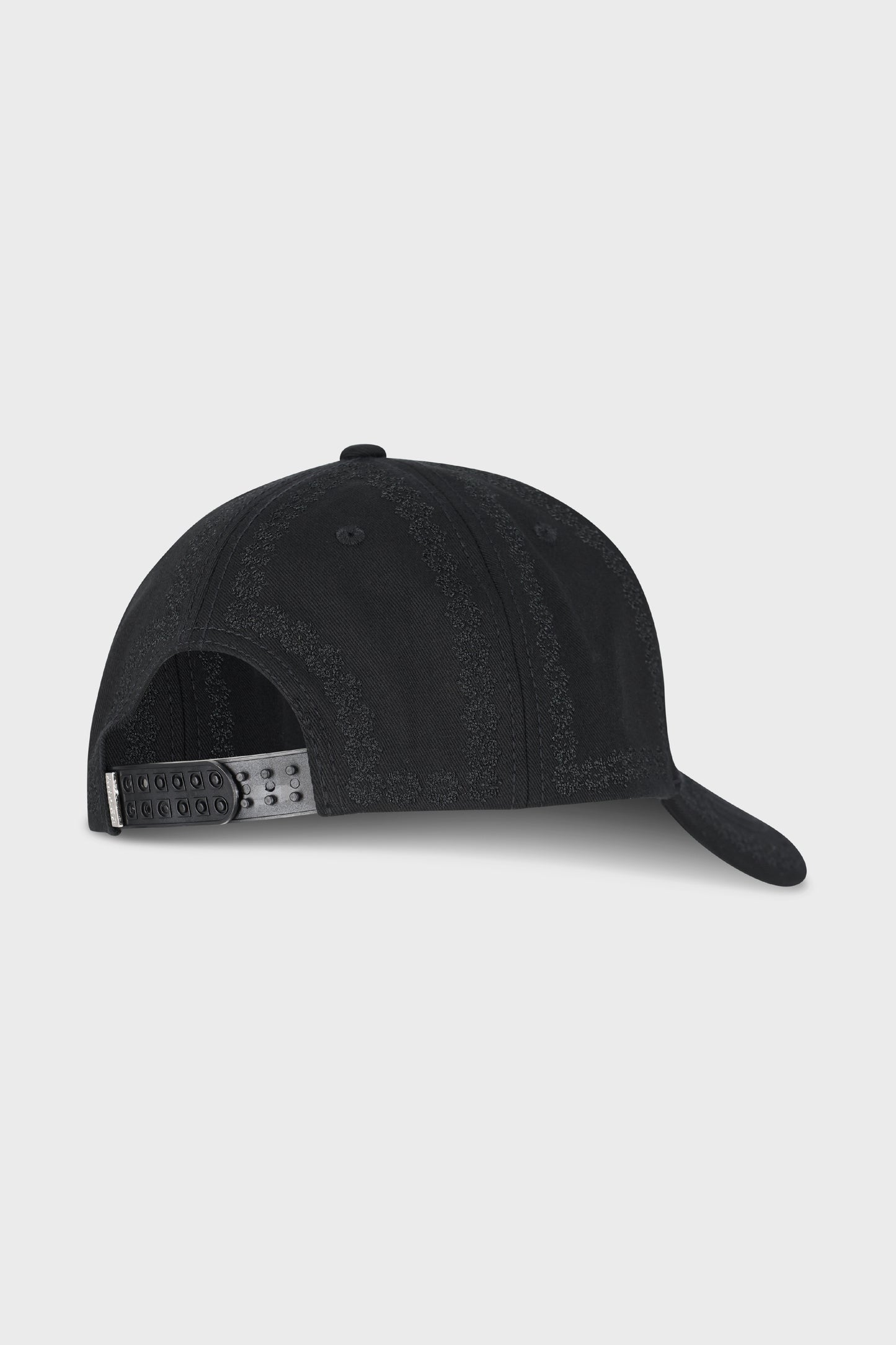 685 Black Hat