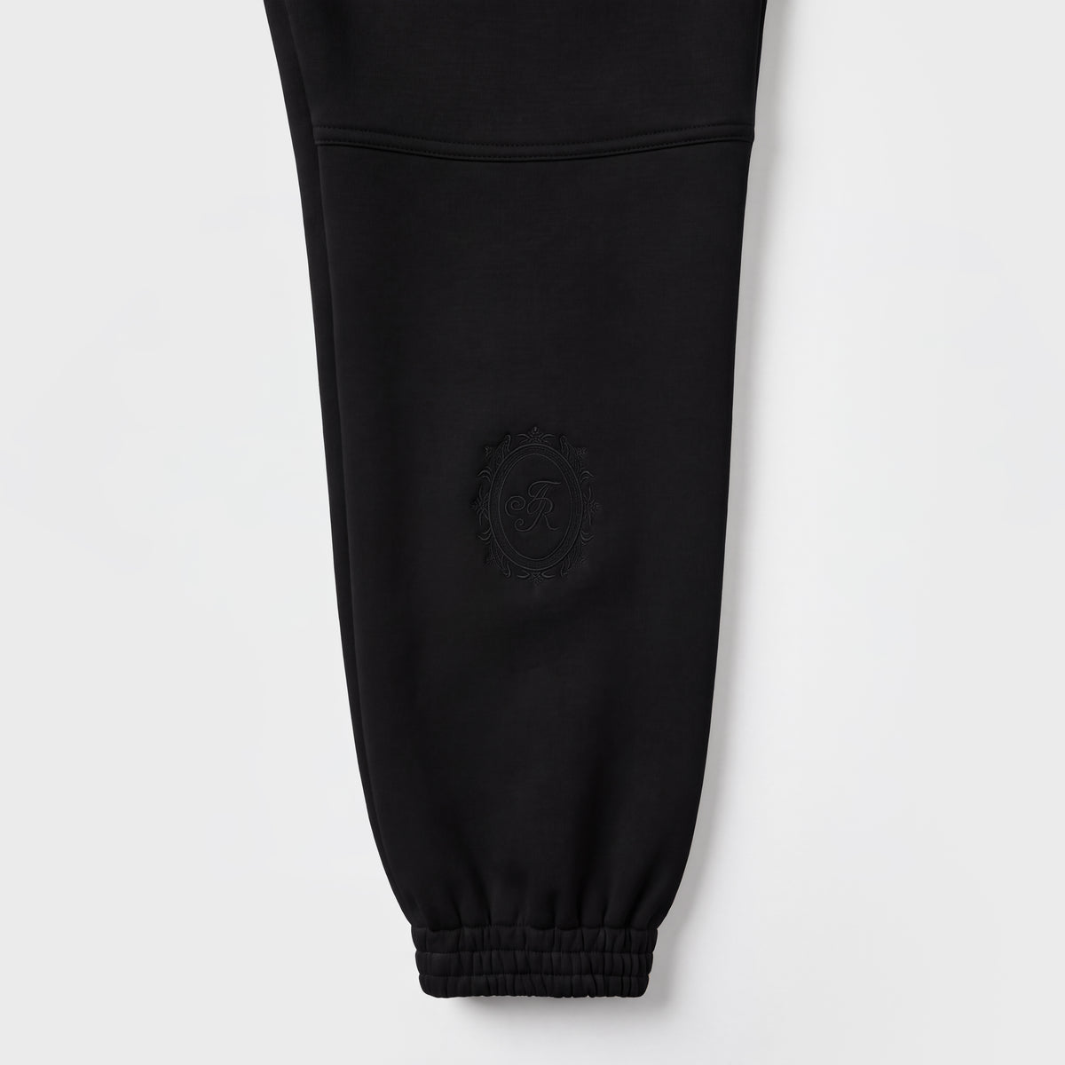 1069 Black Pant