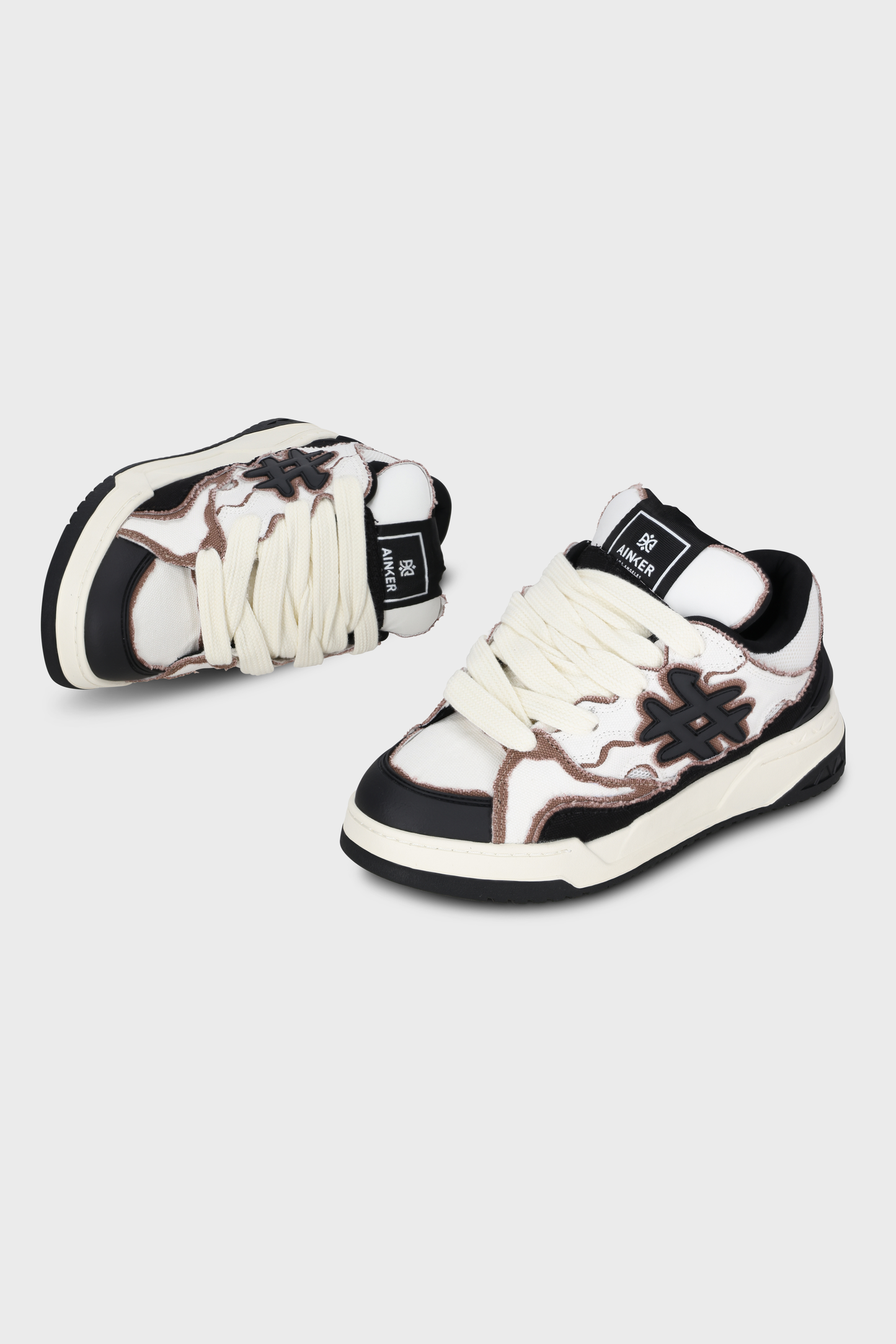 Baseline Canvas White/Mocha