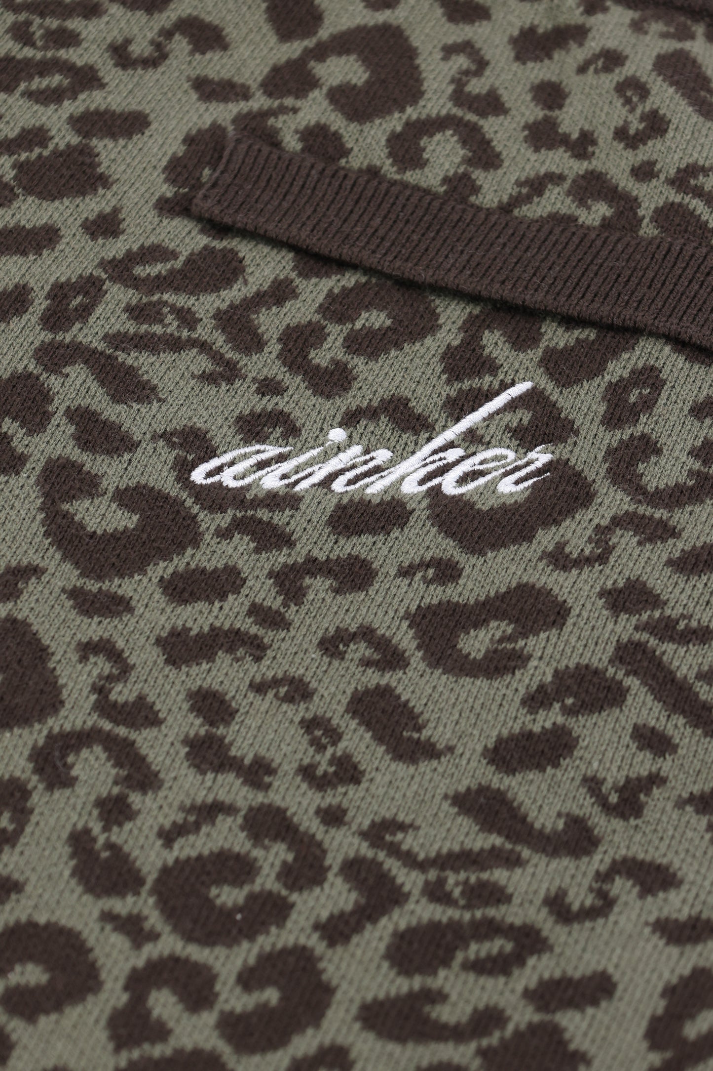 Leopard 814 Green Knit Short Pant