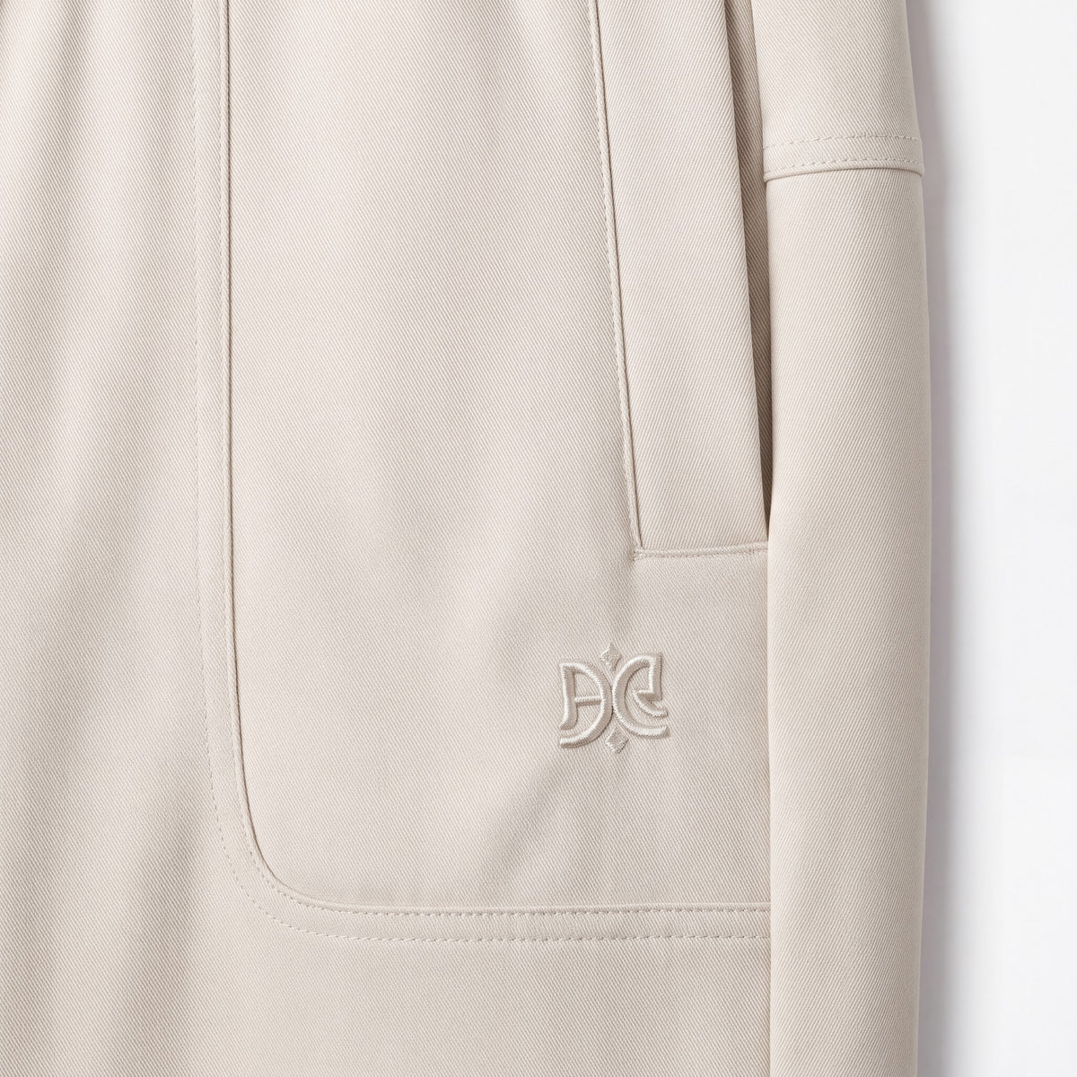 1134 Off White Pant - detail