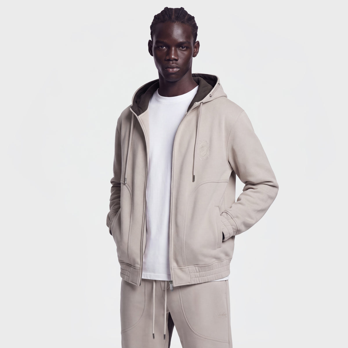 1069 Off White Hoodie