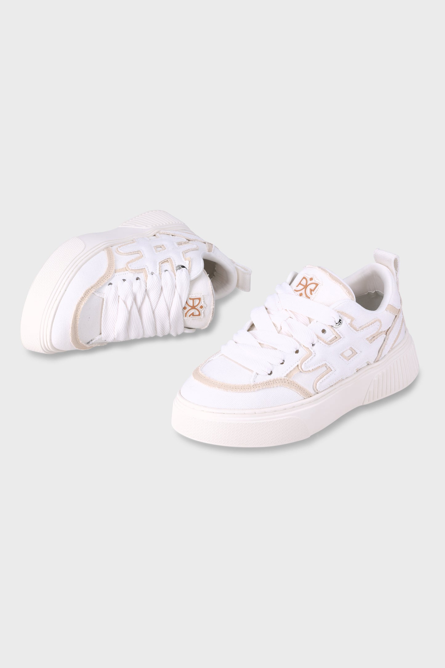 Star Line Canvas Off-White
