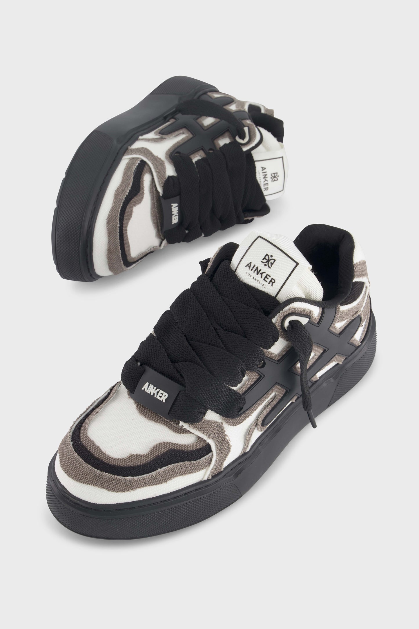 Backdoor Canvas BWDM