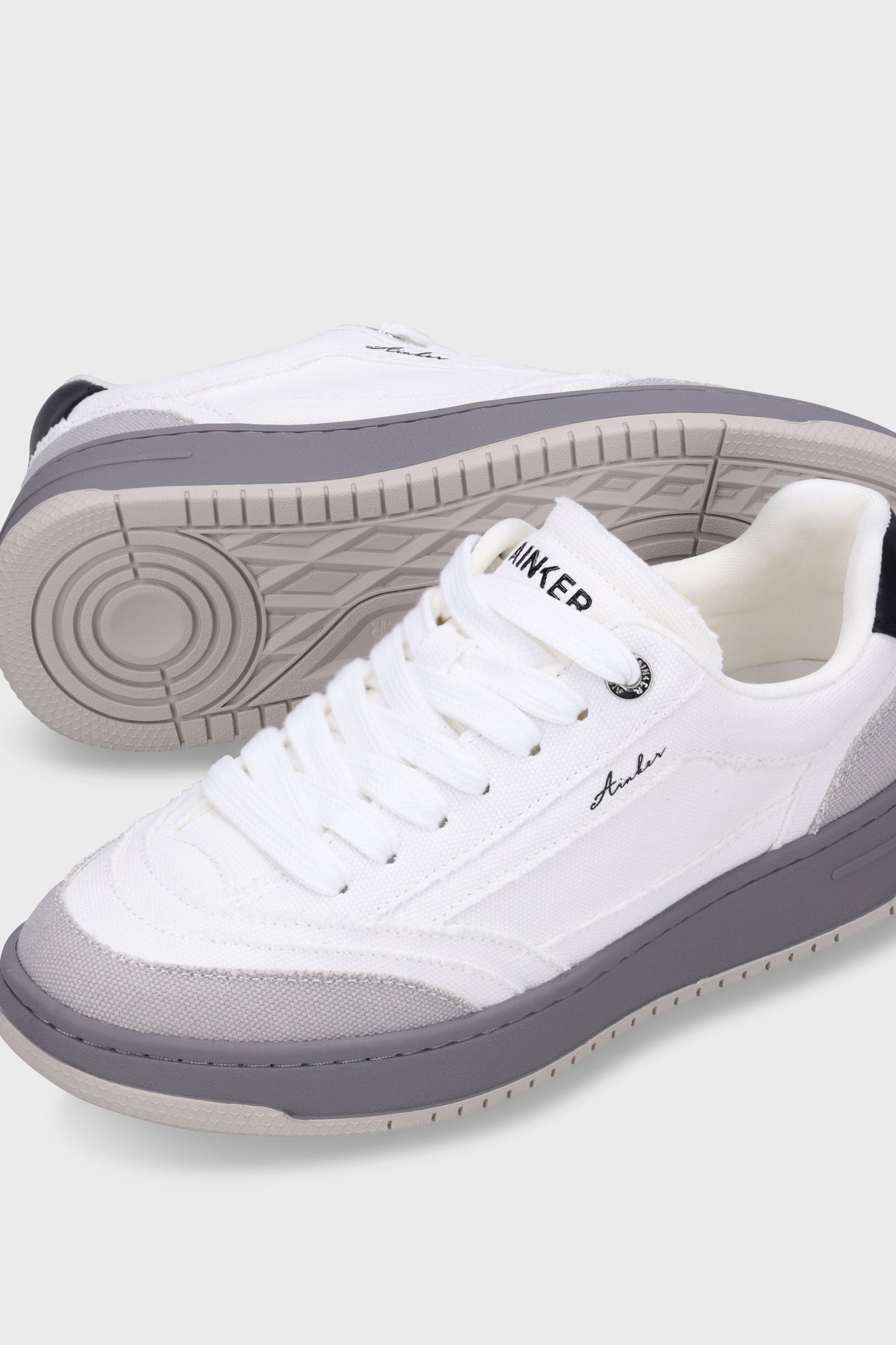 Slide Canvas White Gray