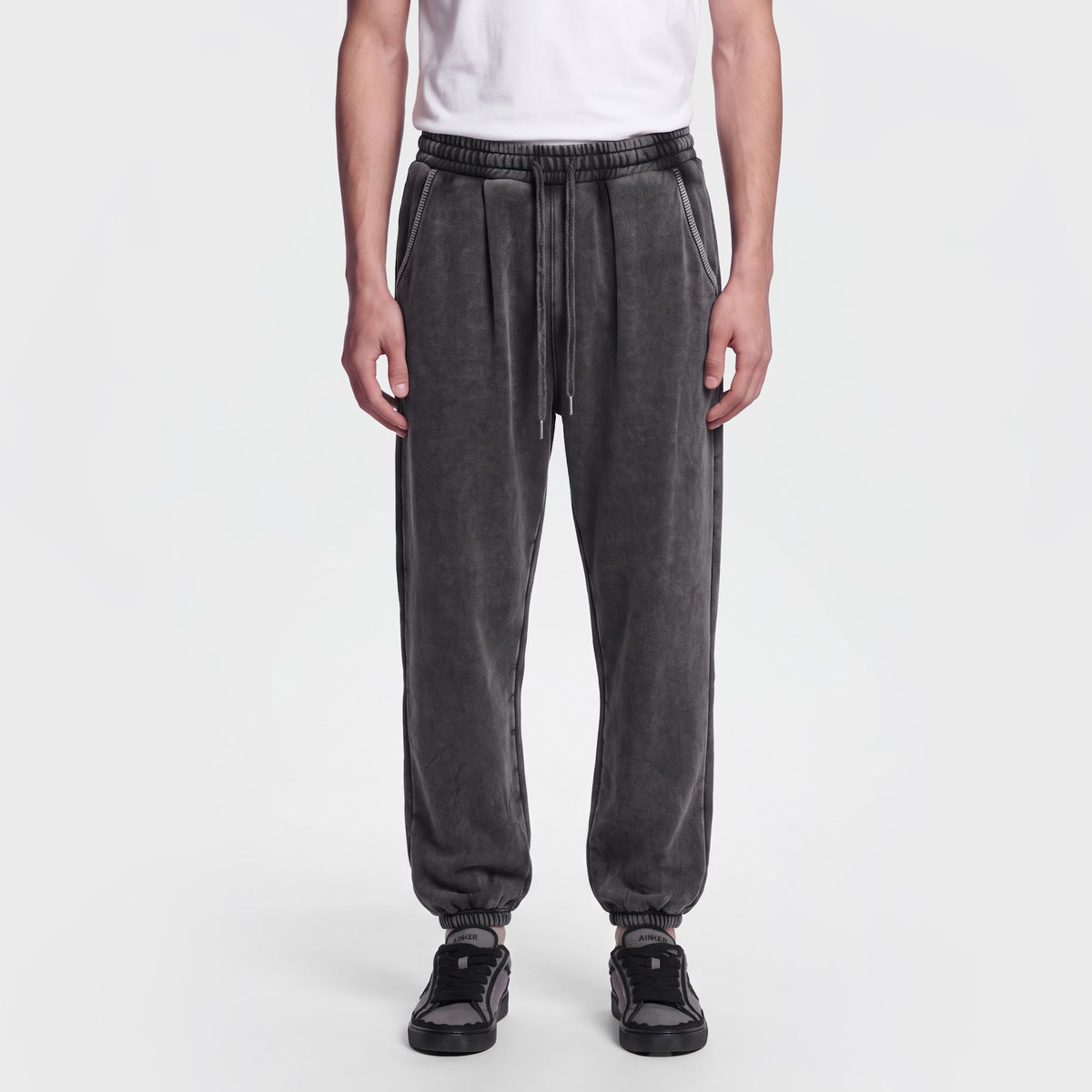 1117 Black Pant - on model