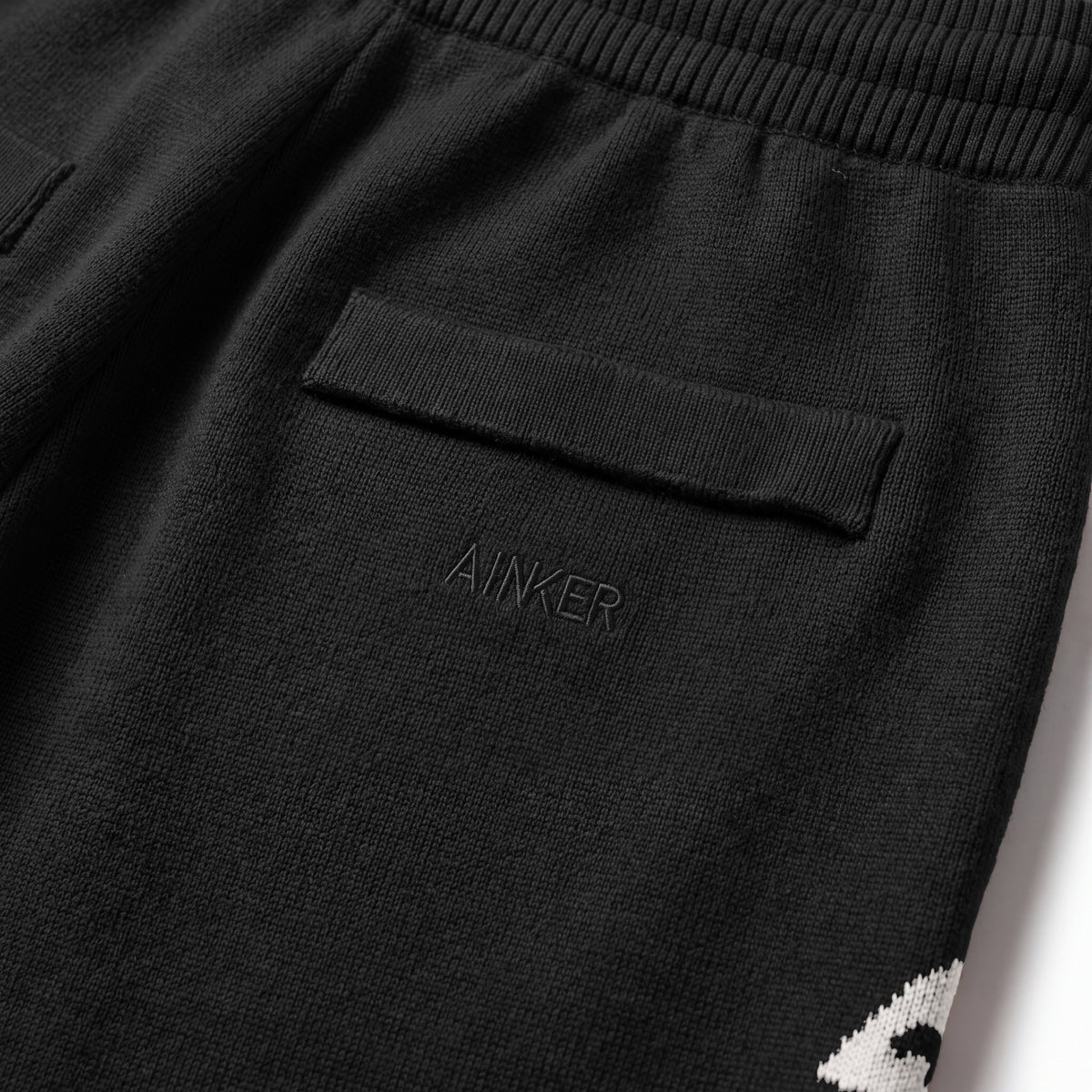 1127 Black Knit Pant