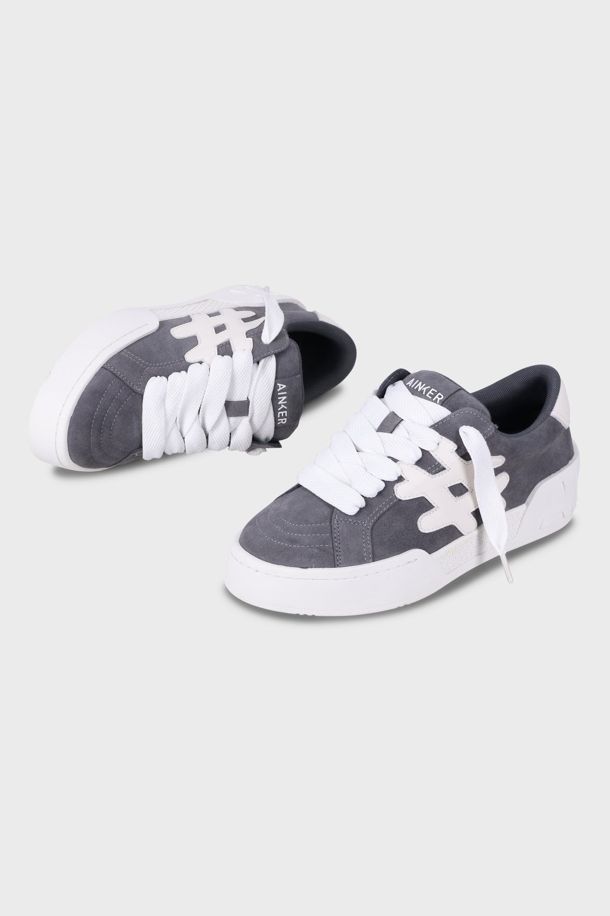 Skate Line Suede Gray