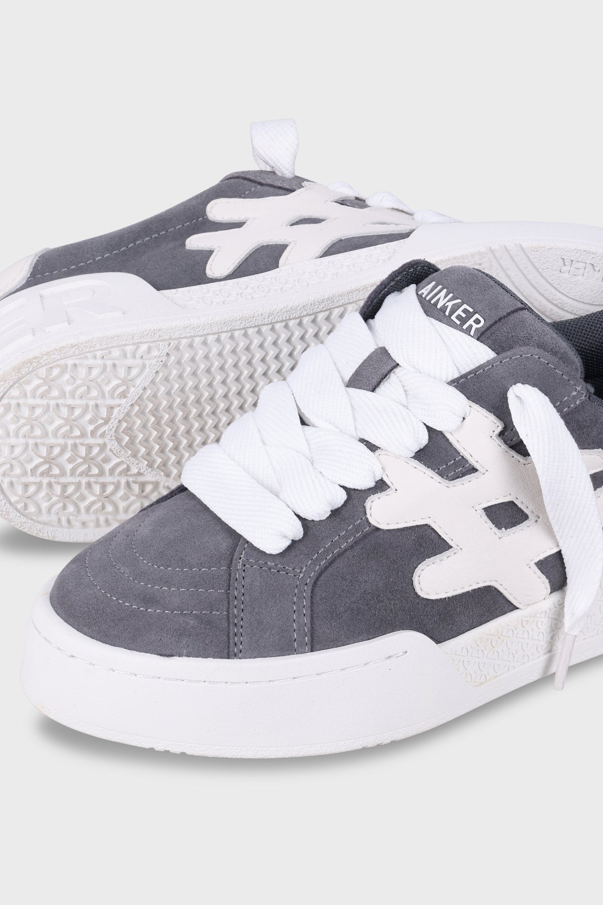 Skate Line Suede Gray