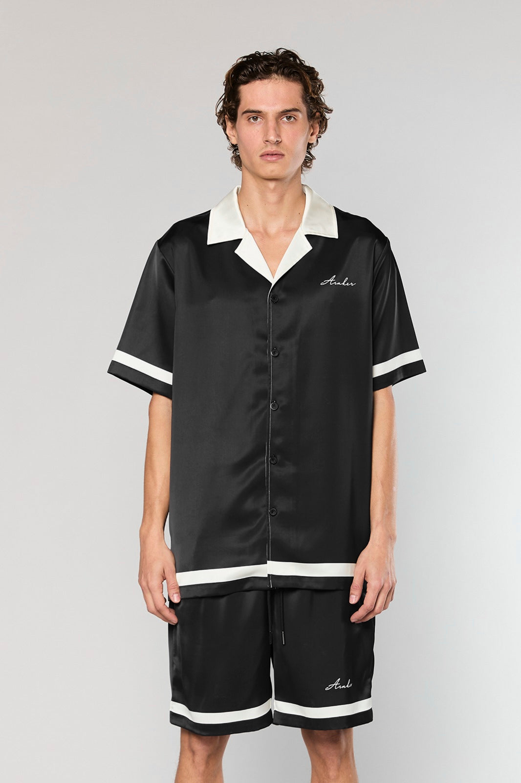 Satin 841 Black Short