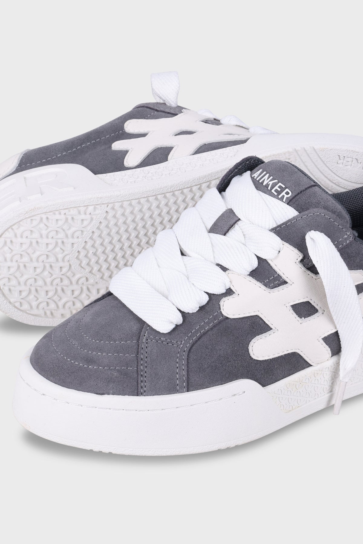 Skate Line Suede Gray