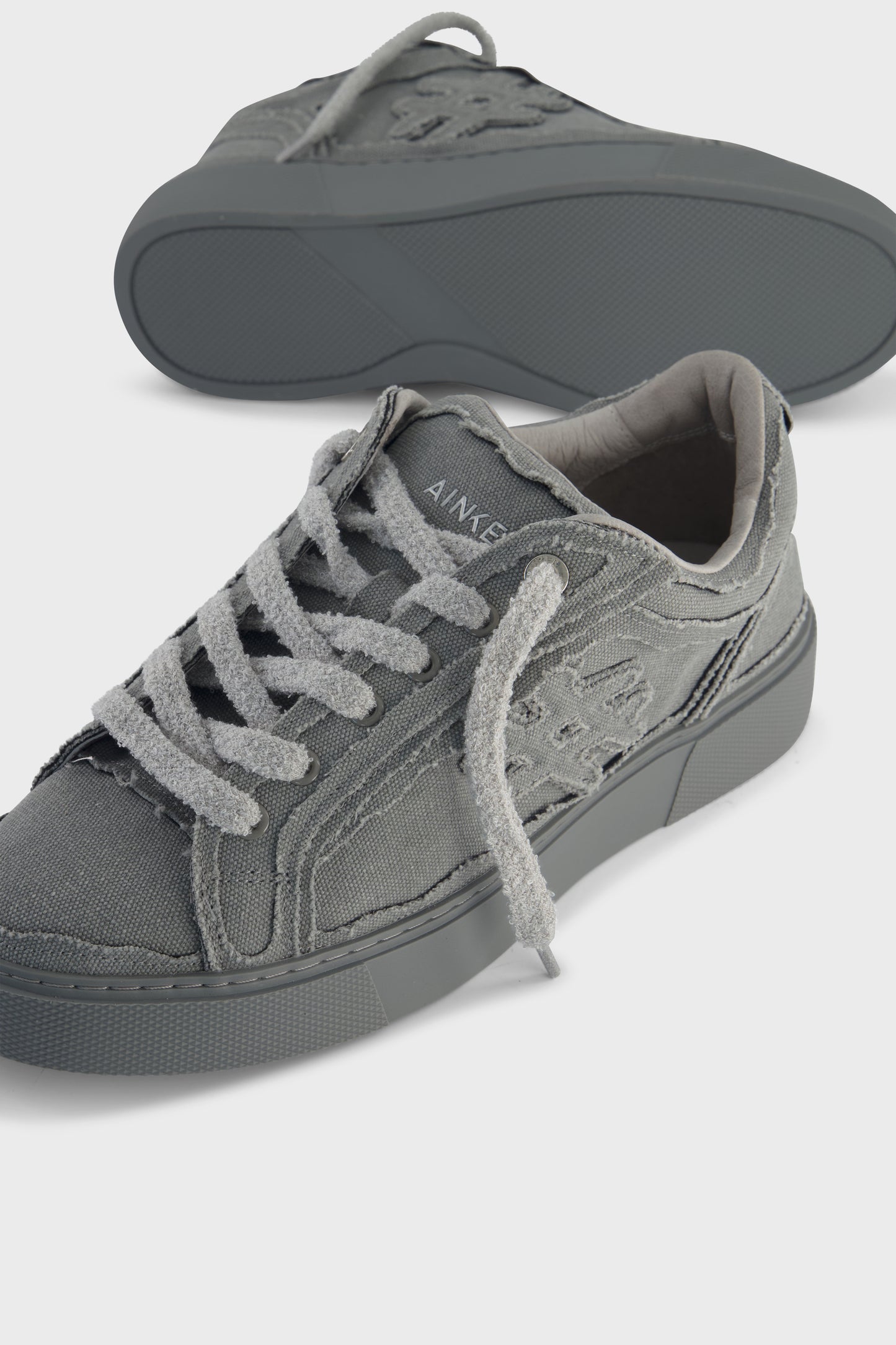 Pivot Gray Canvas
