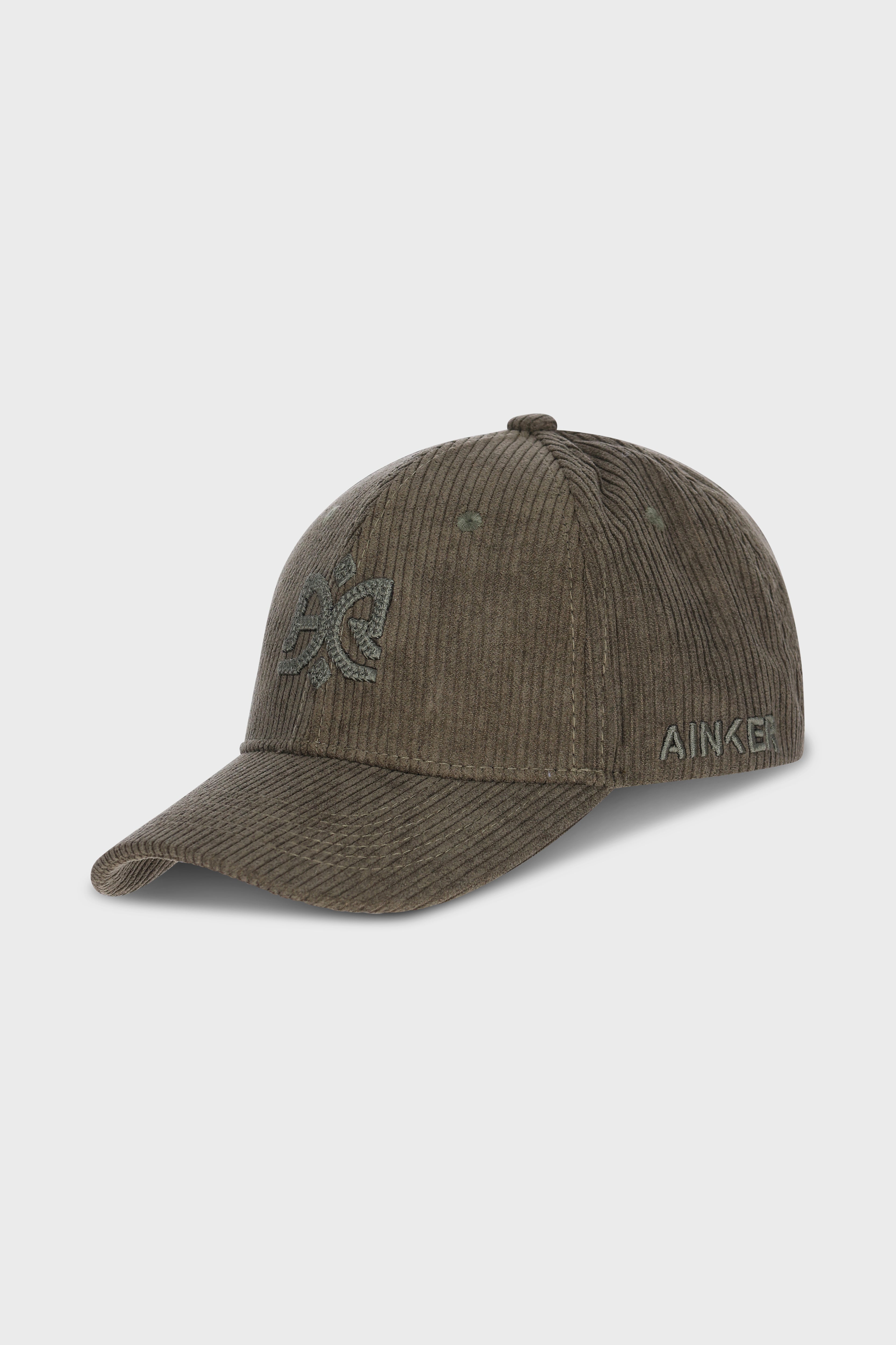 669 Green Hat