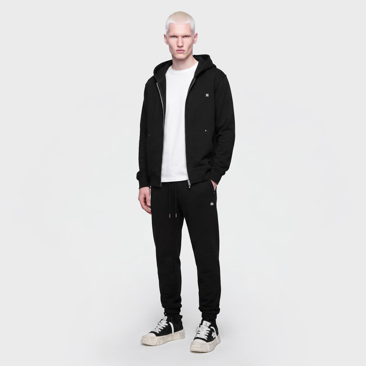 1119 Black Pant
