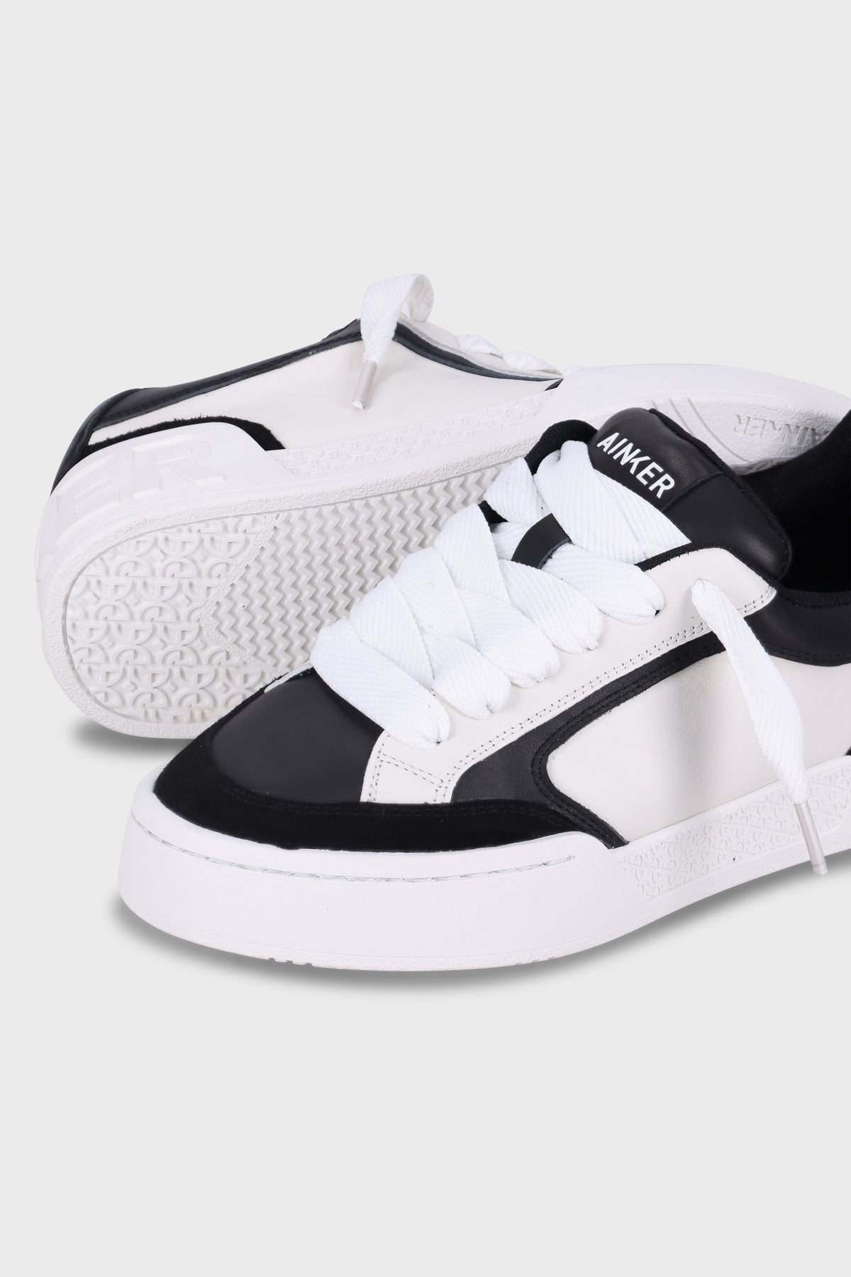 Skate Line Leather White/Black