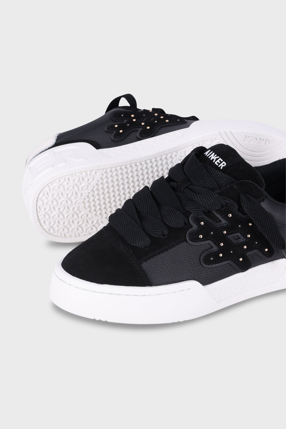 Skate Line Leather Nits Black