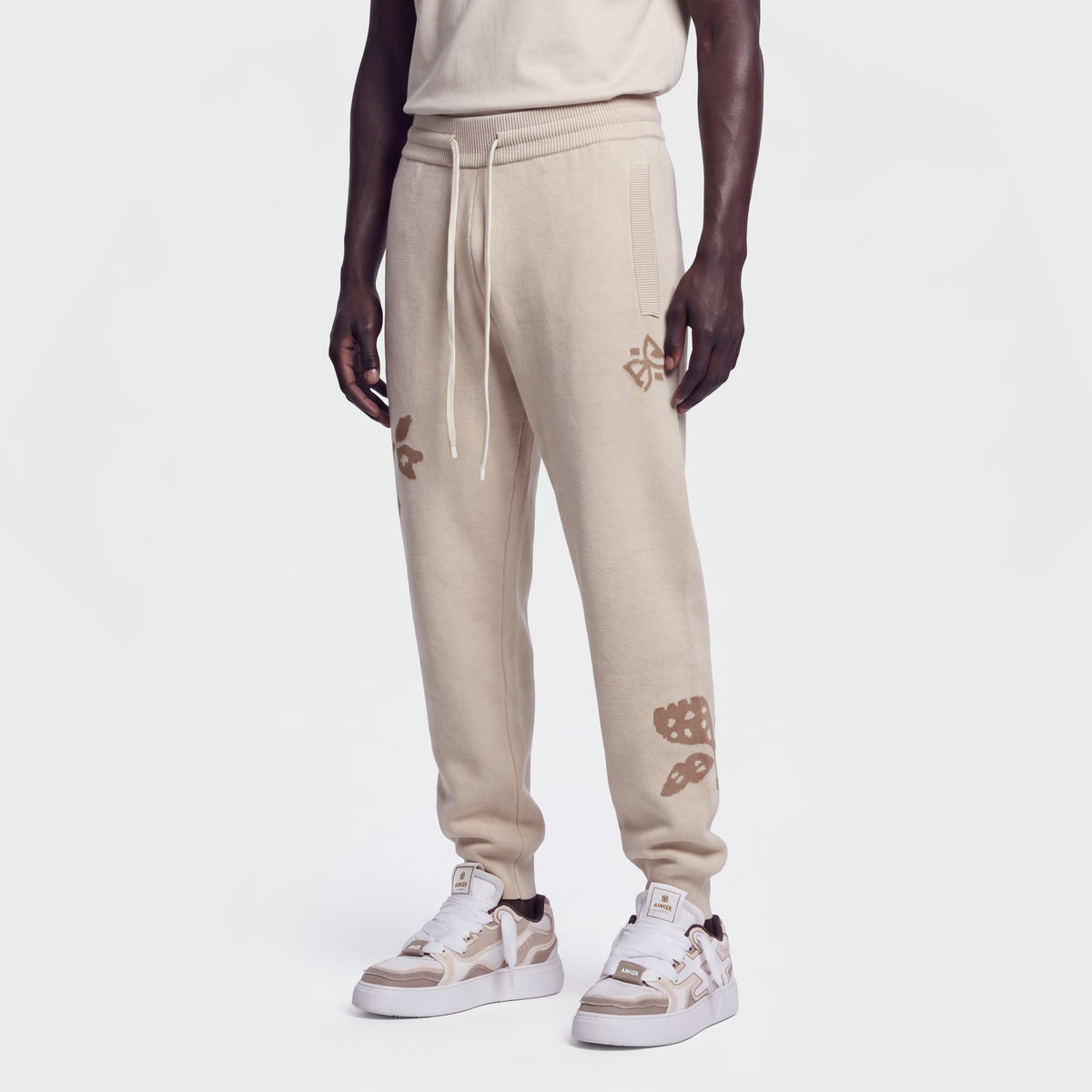 1127 Off White Knit Pant