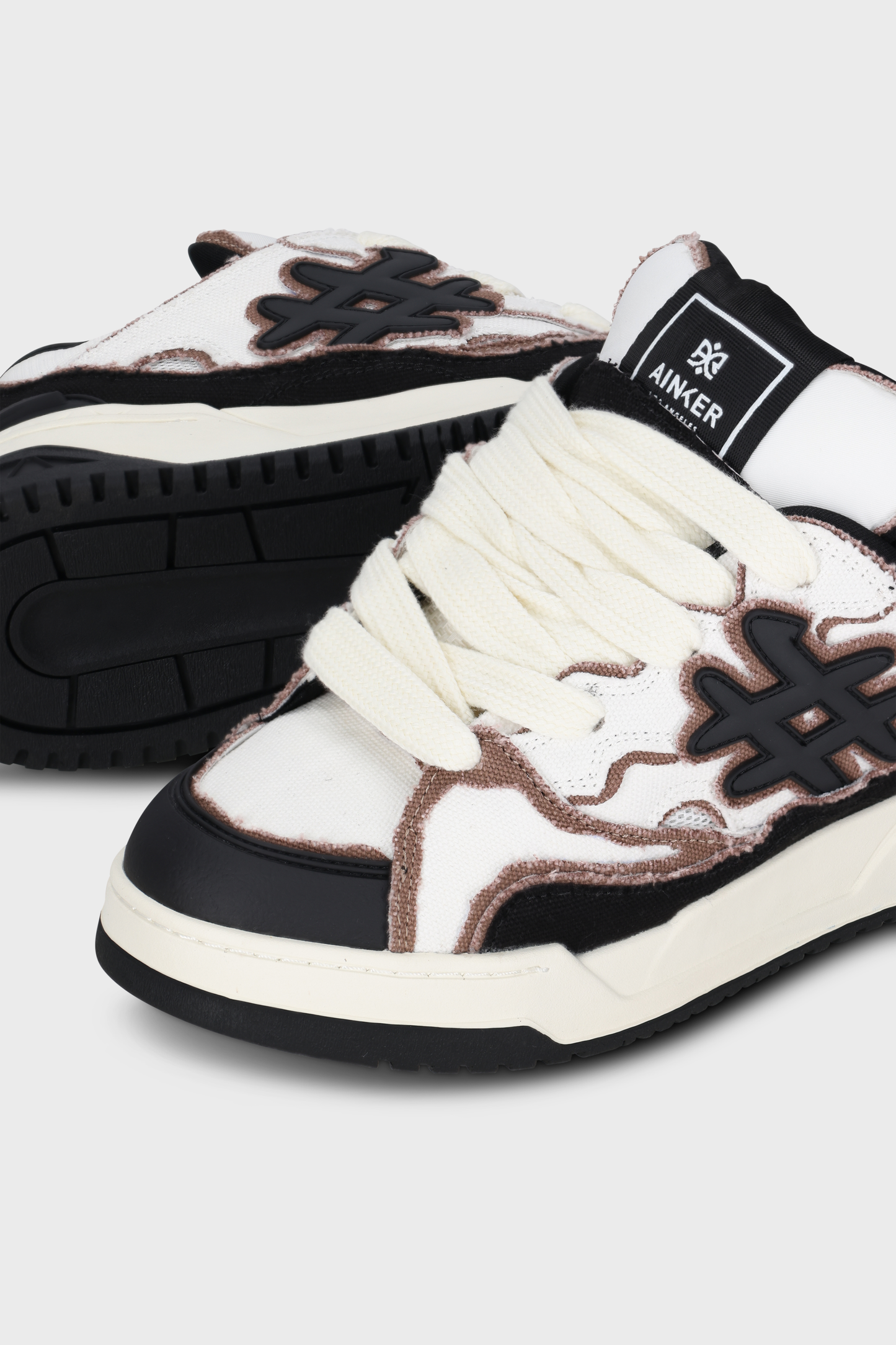 Baseline Canvas White/Mocha