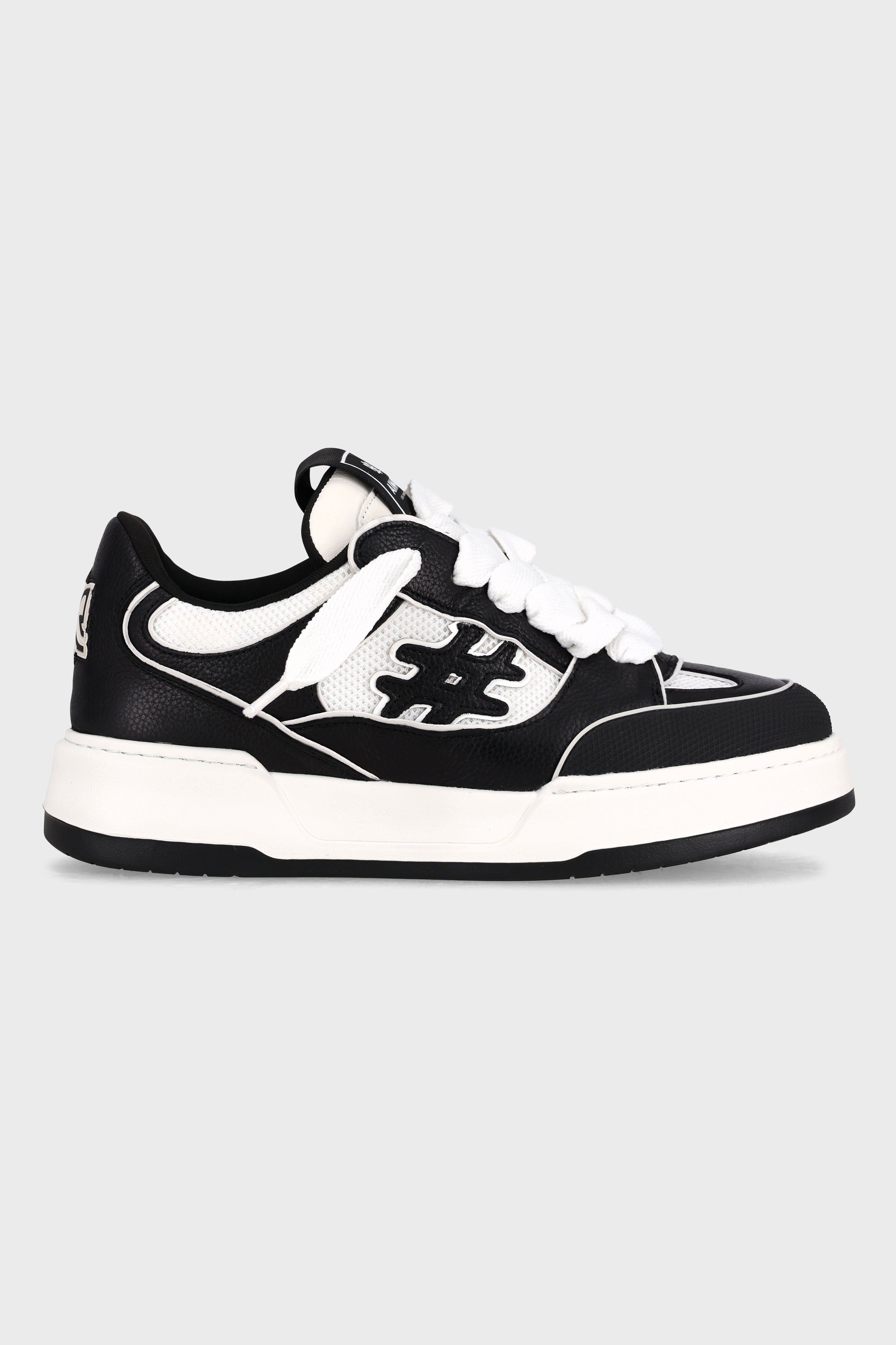 Shark Leather Black/White