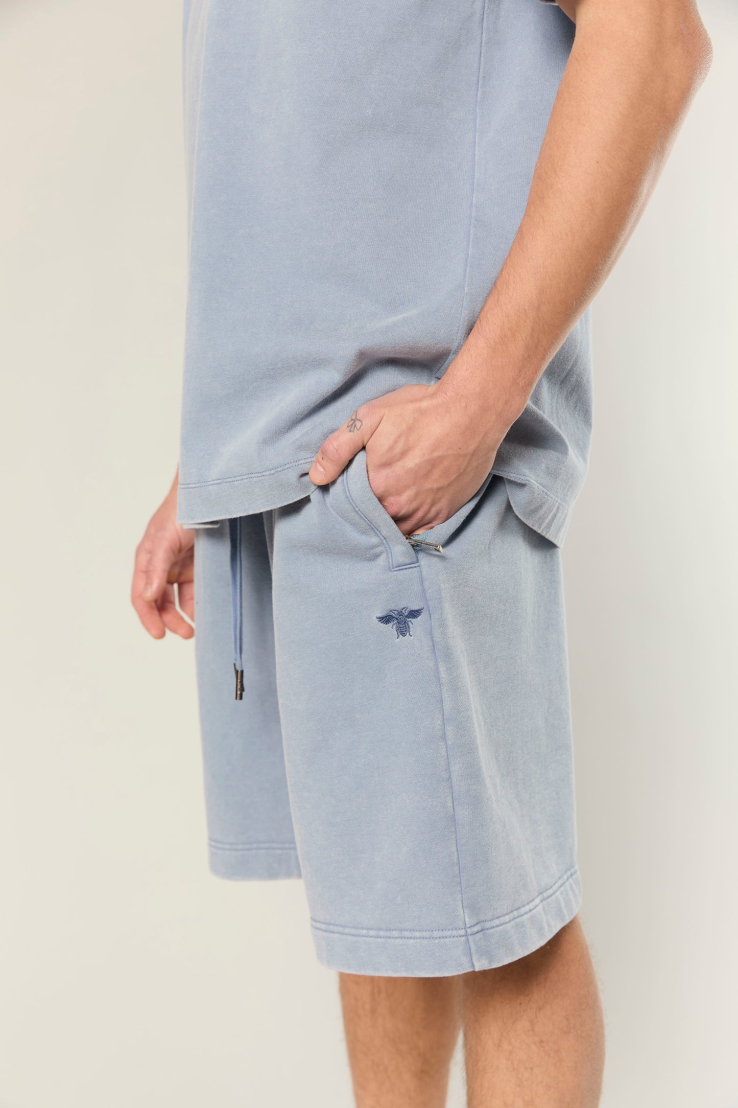 856 L.Blue Wash Short Pant