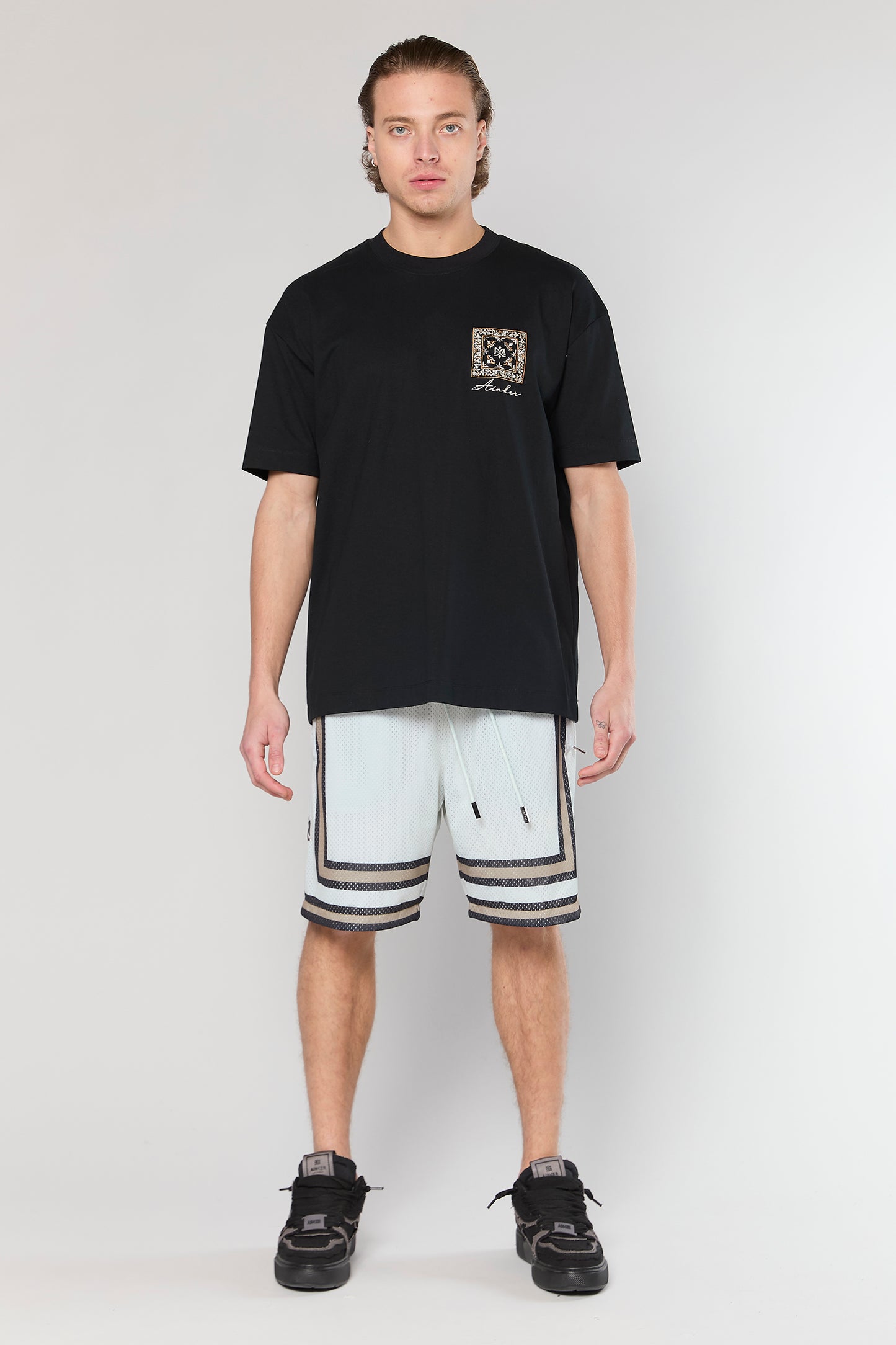 BB 712 Off-White Short Pant