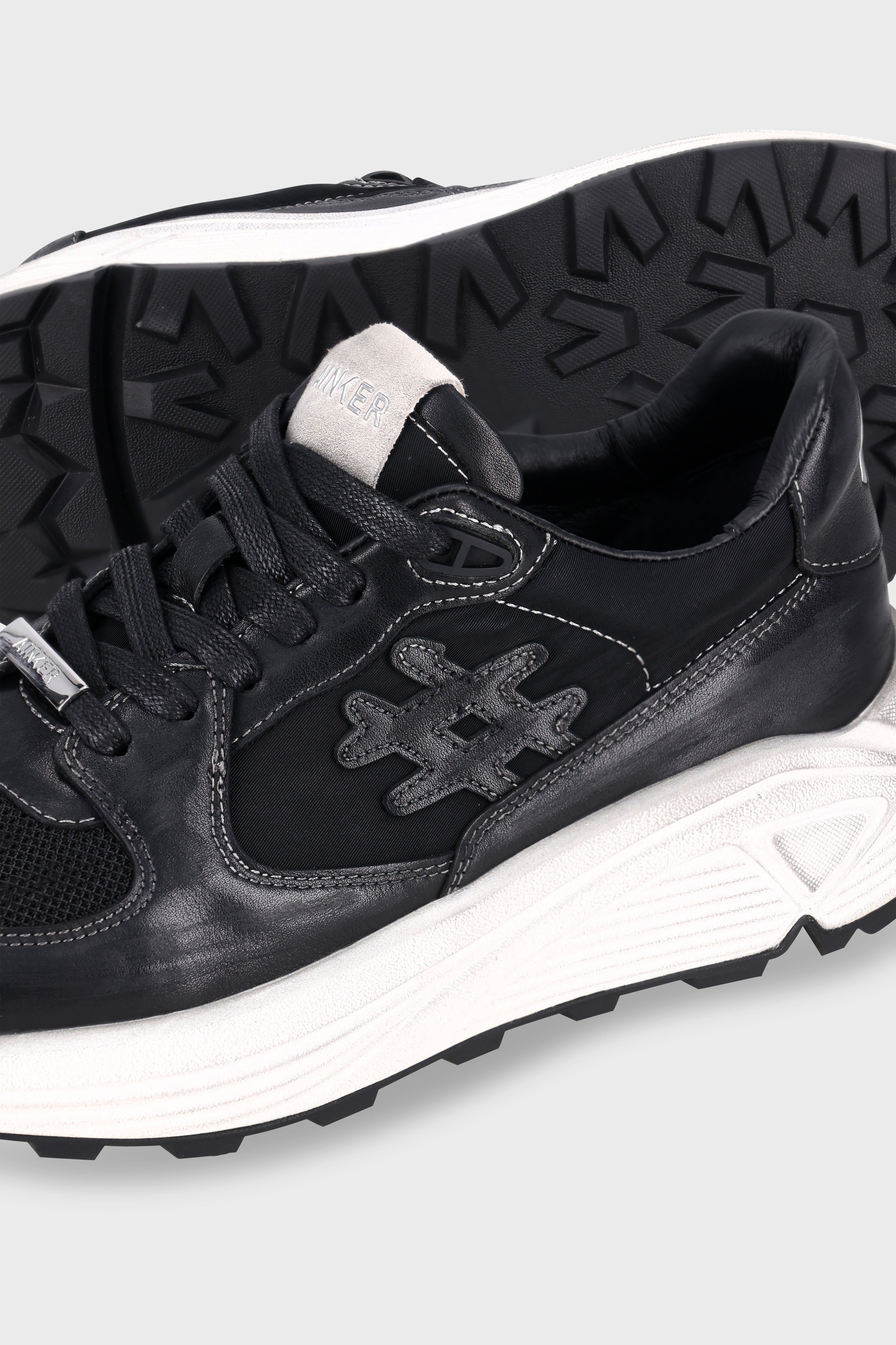 MVP BLK LEATHER