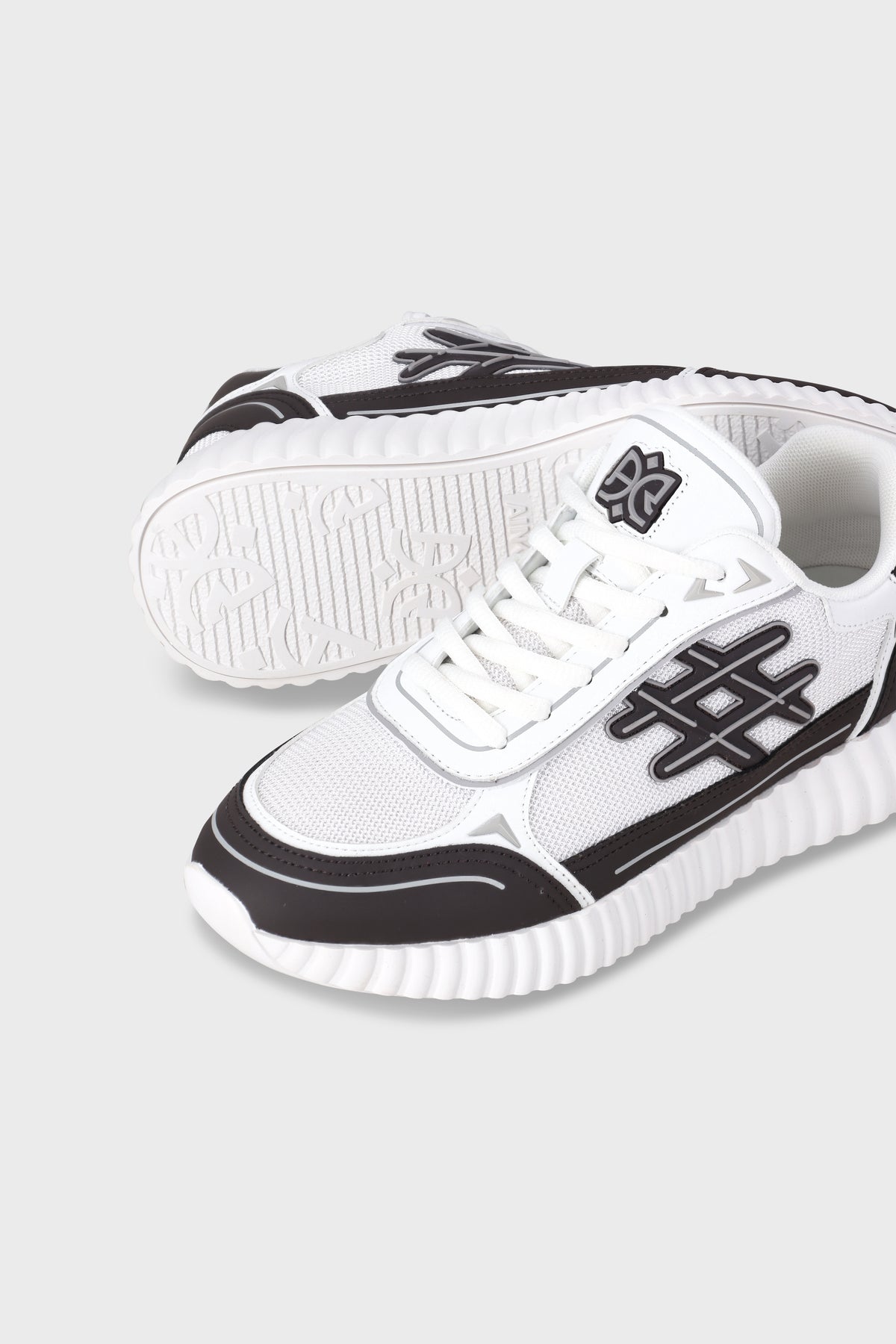 Bolt 963 White/Black