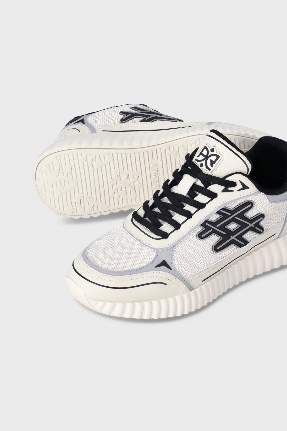 Bolt 963 Off White