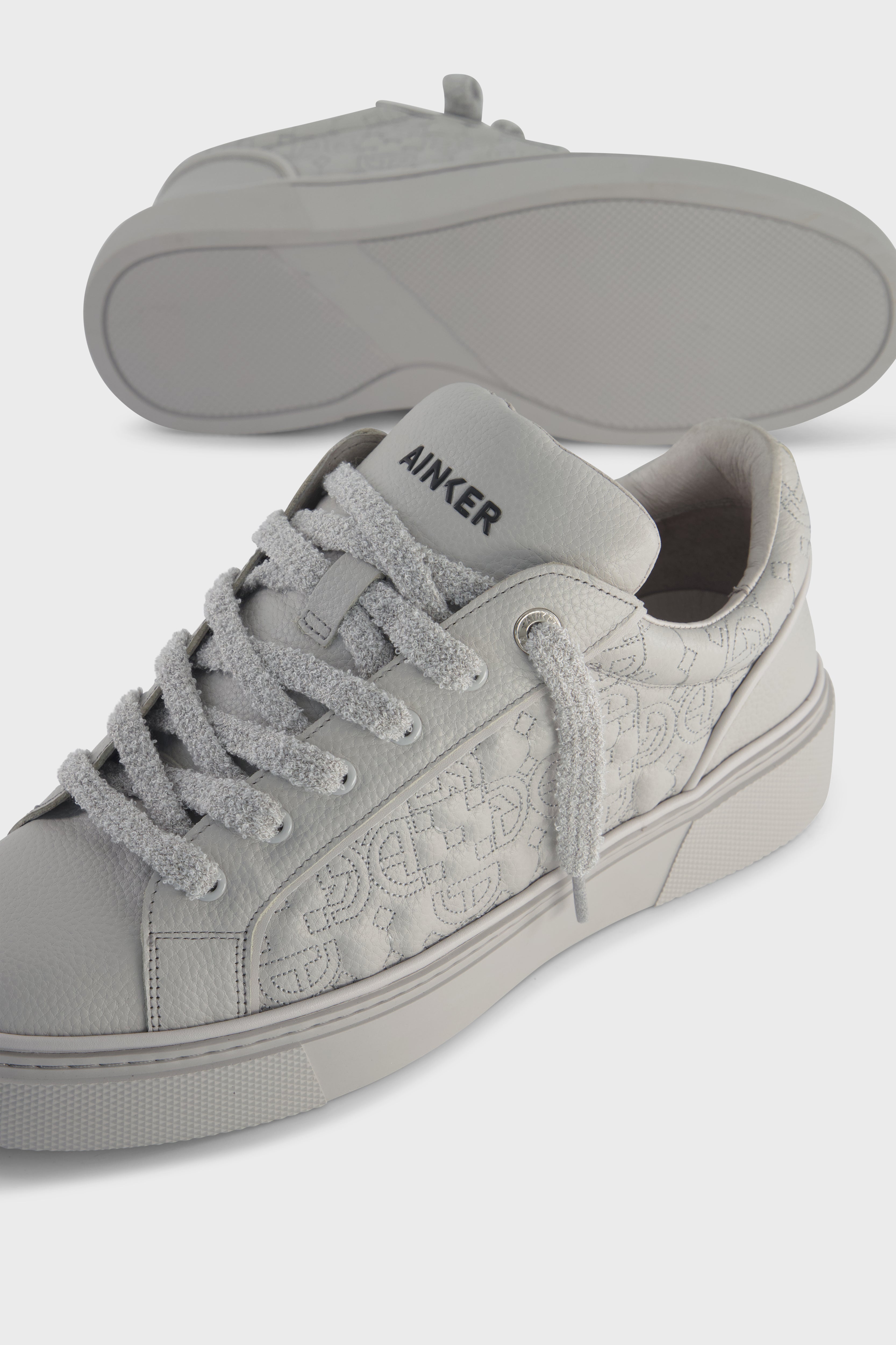Pivot Gray Leather