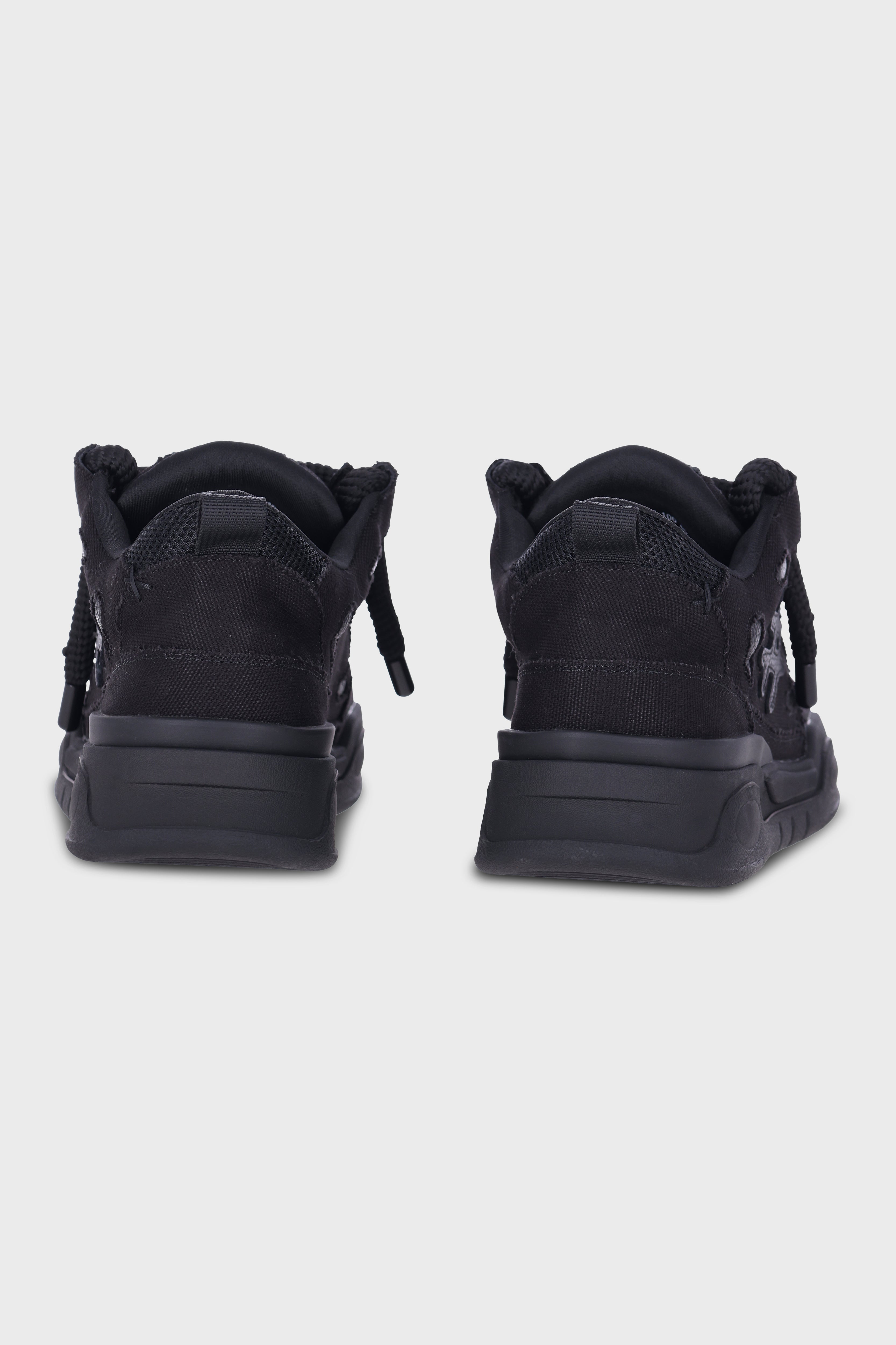 Tarmak Black Canvas