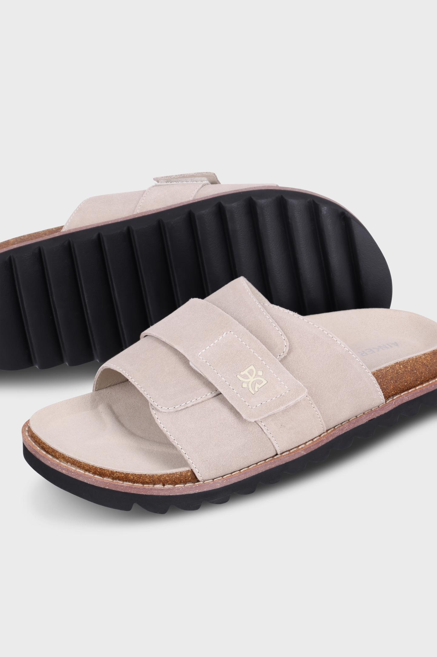Regent X Suede Off White
