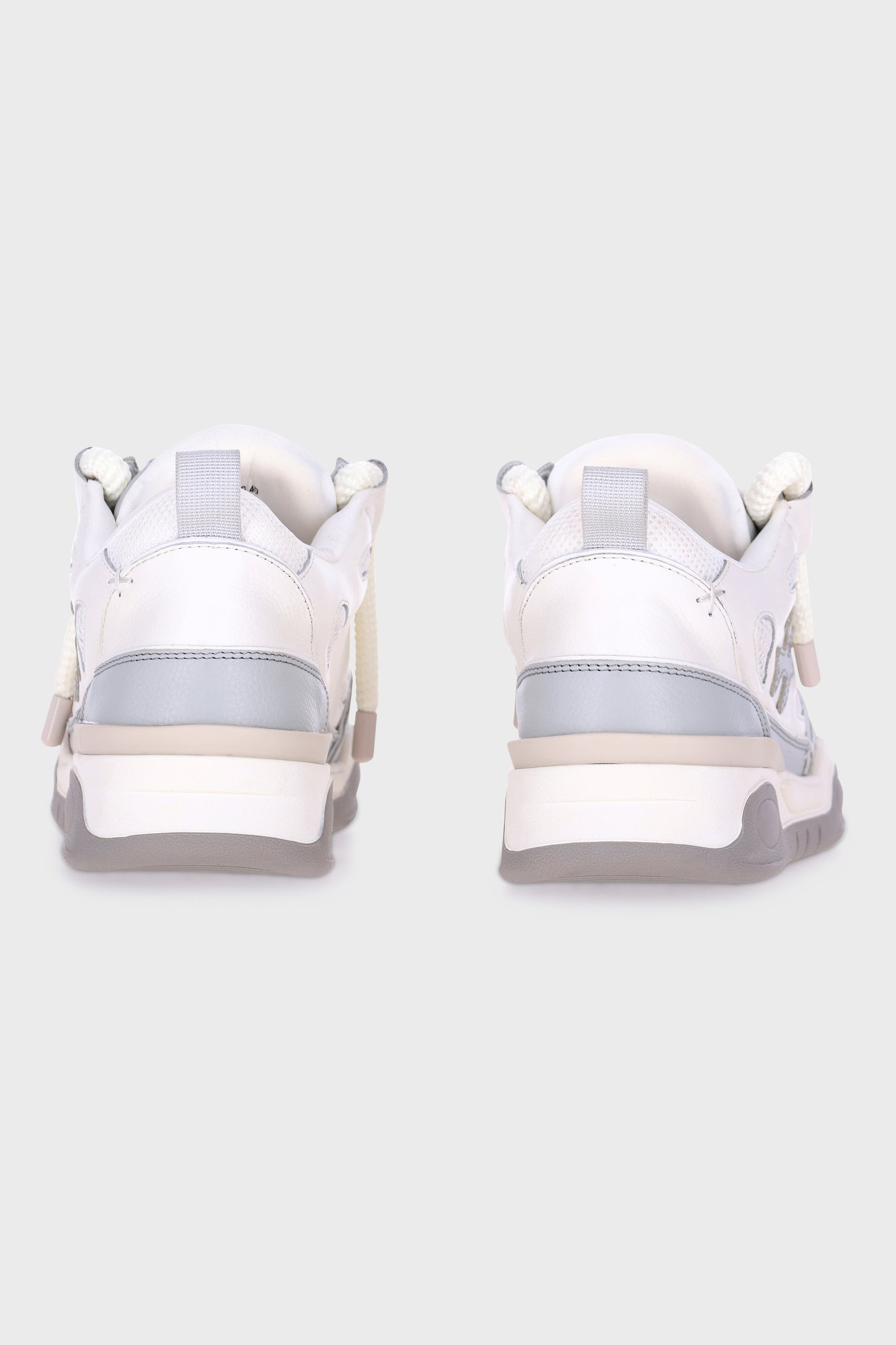 Tarmak White Light Gray