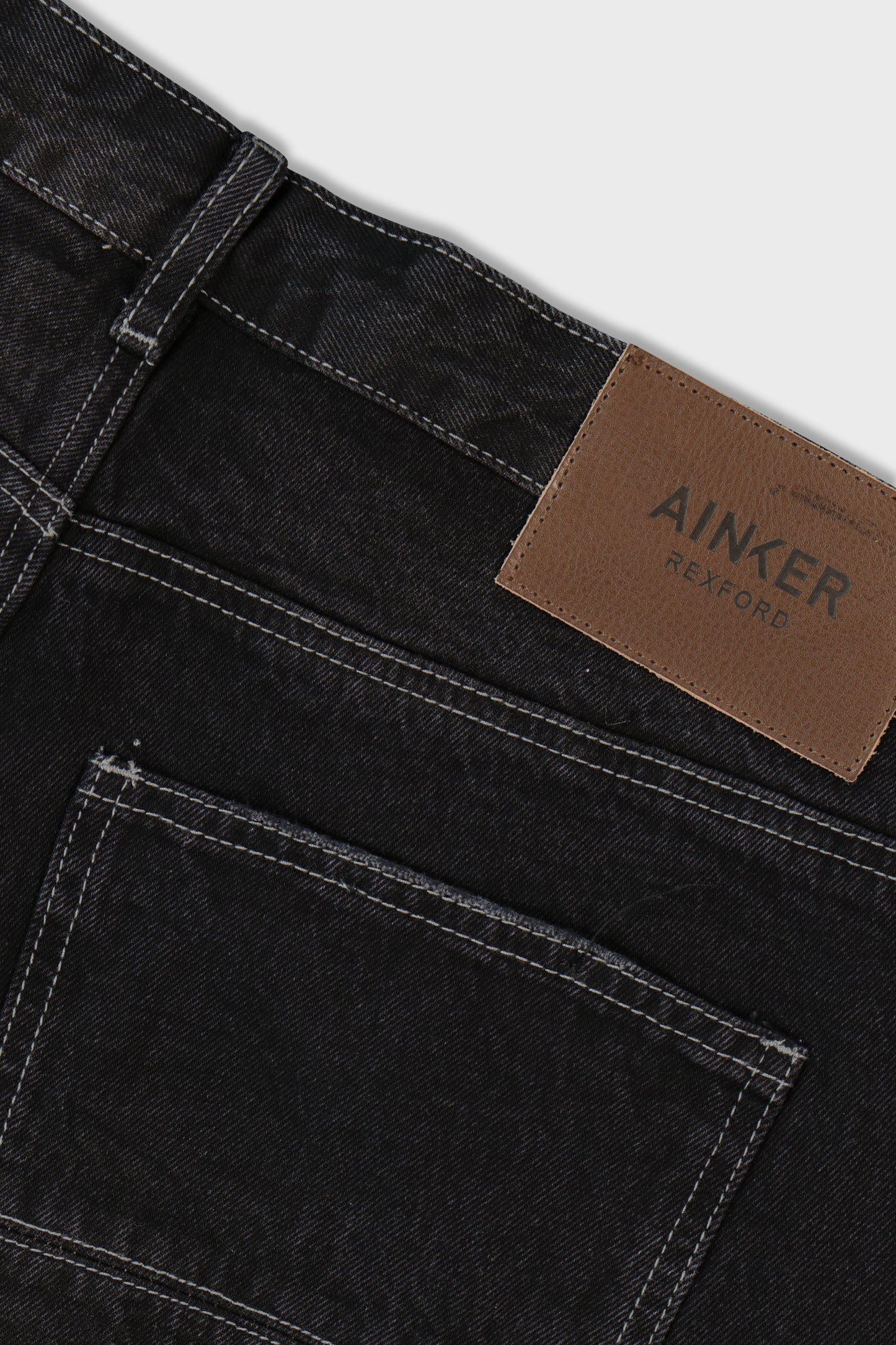 Rexford Black 382 Relax Fit Jeans