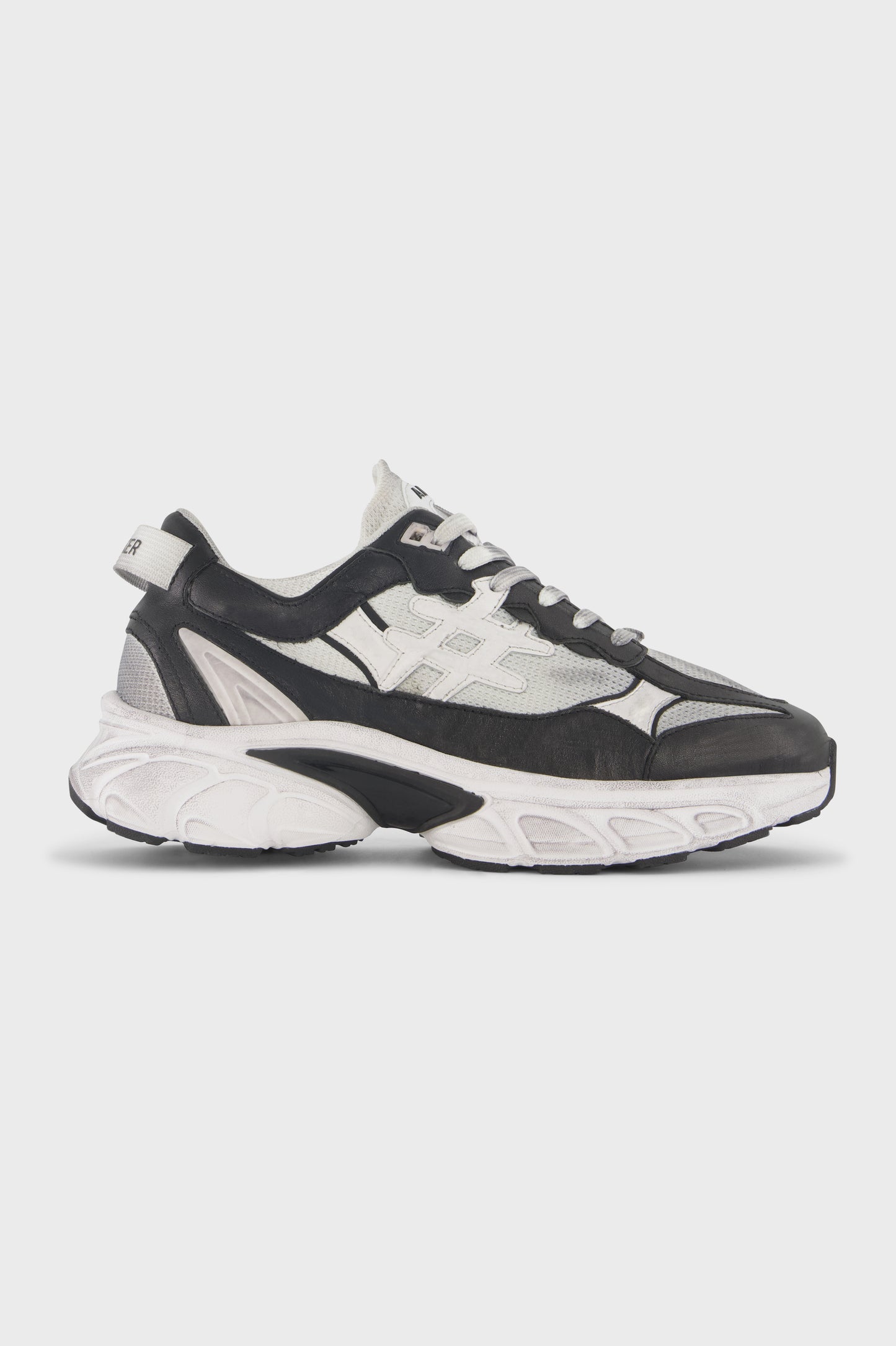 Fast Break Black White