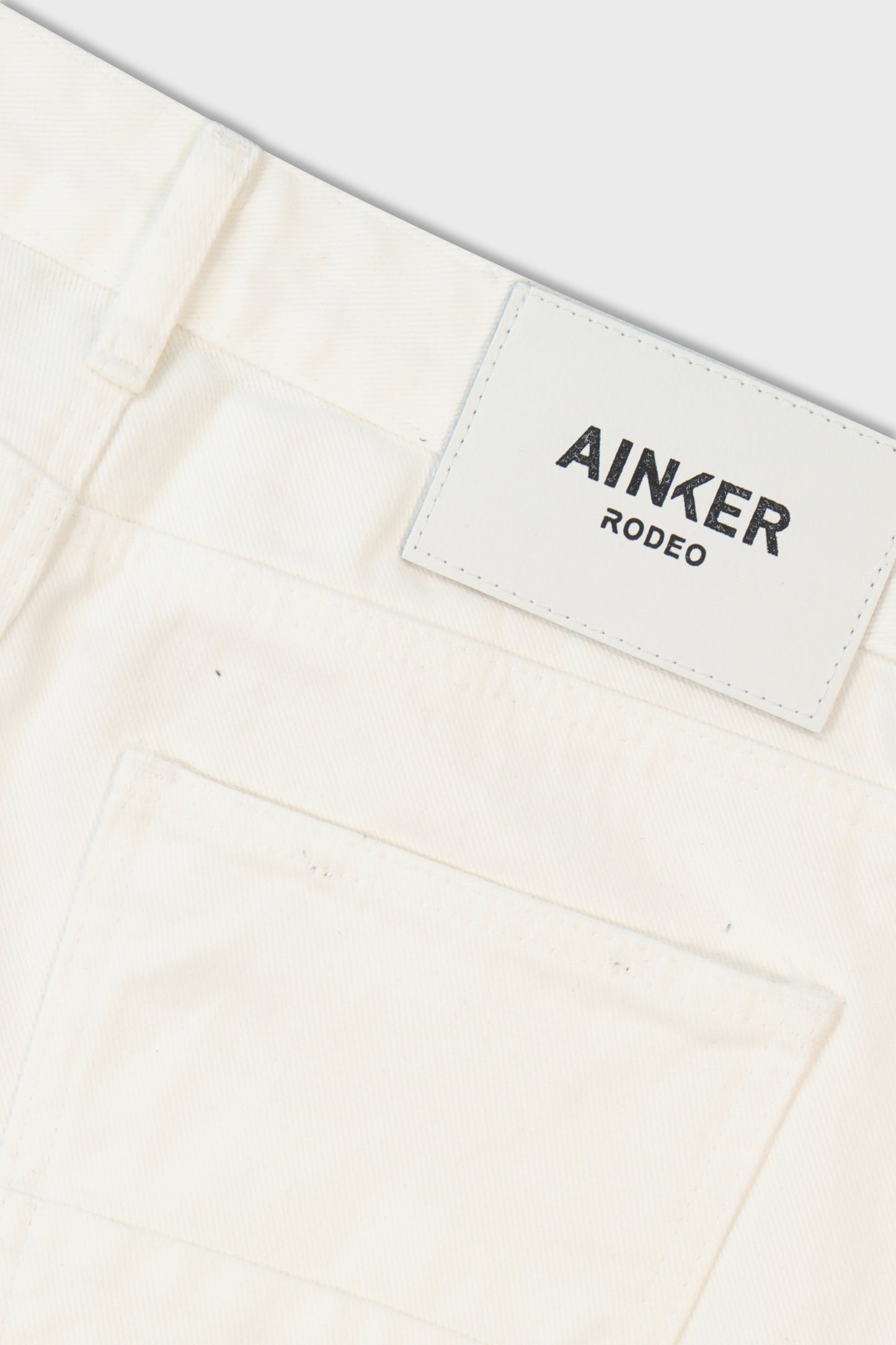 Rodeo White 380 Regular Fit Jeans