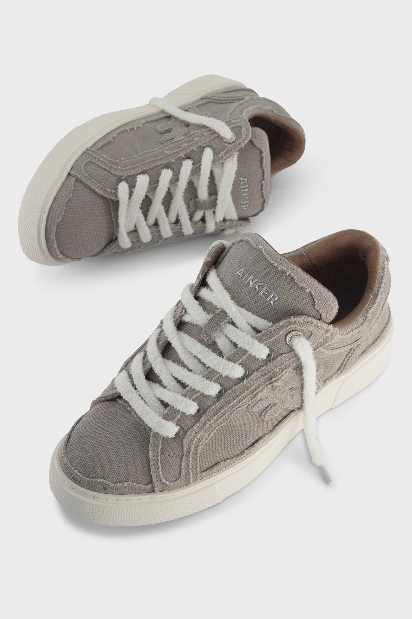 Pivot Mocha Canvas