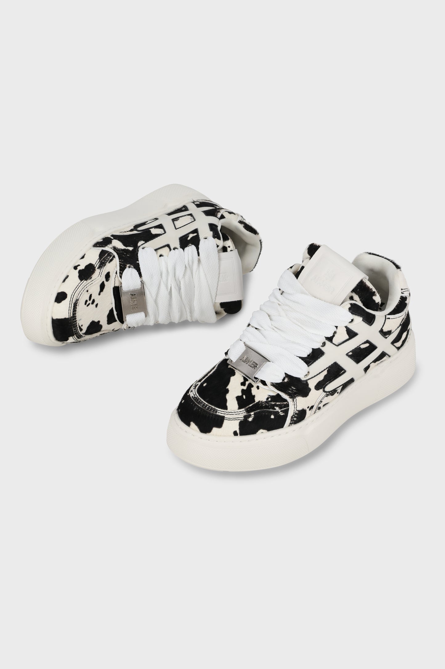 Backdoor Animals White