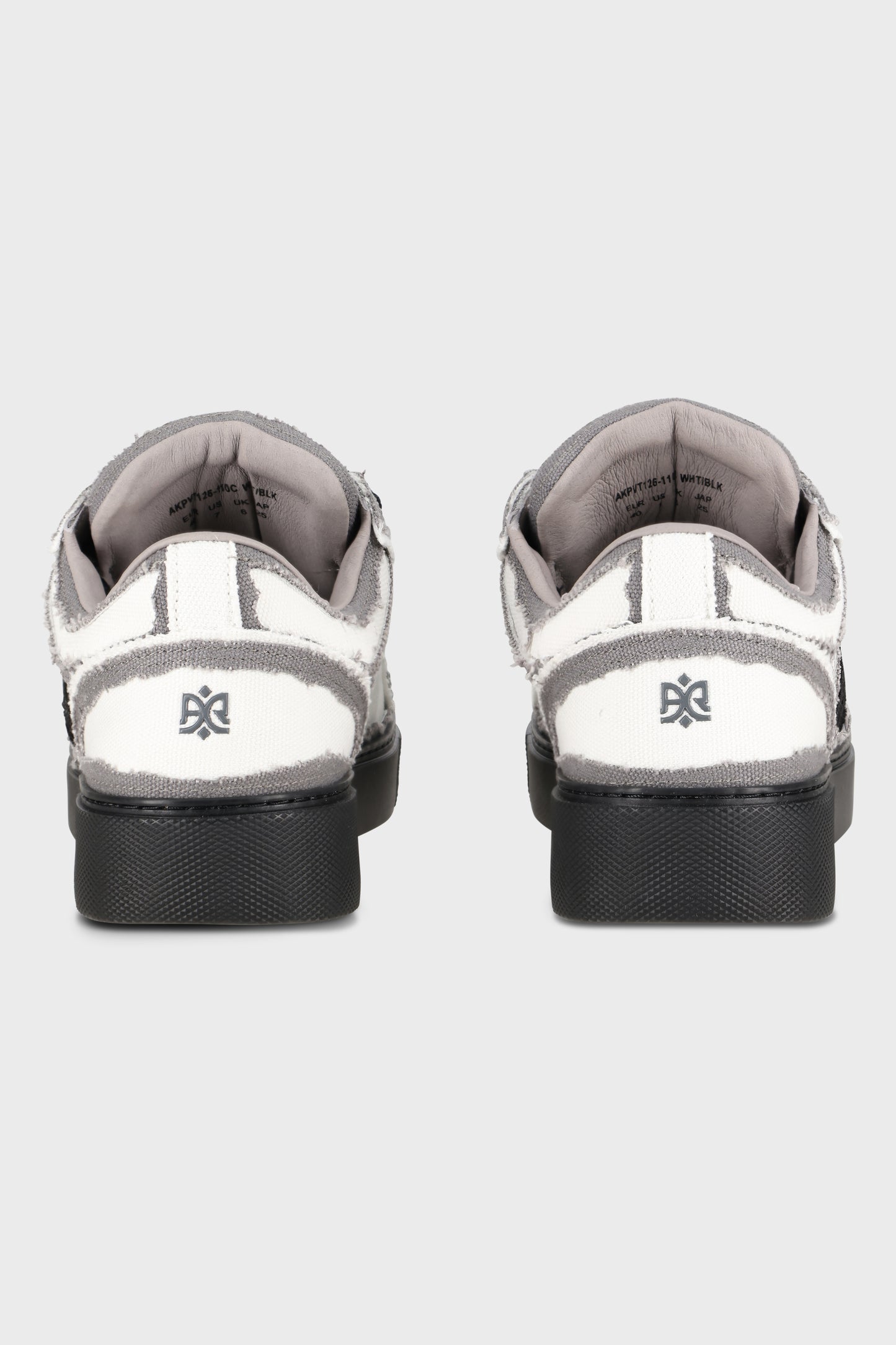 Pivot White/Black Canvas