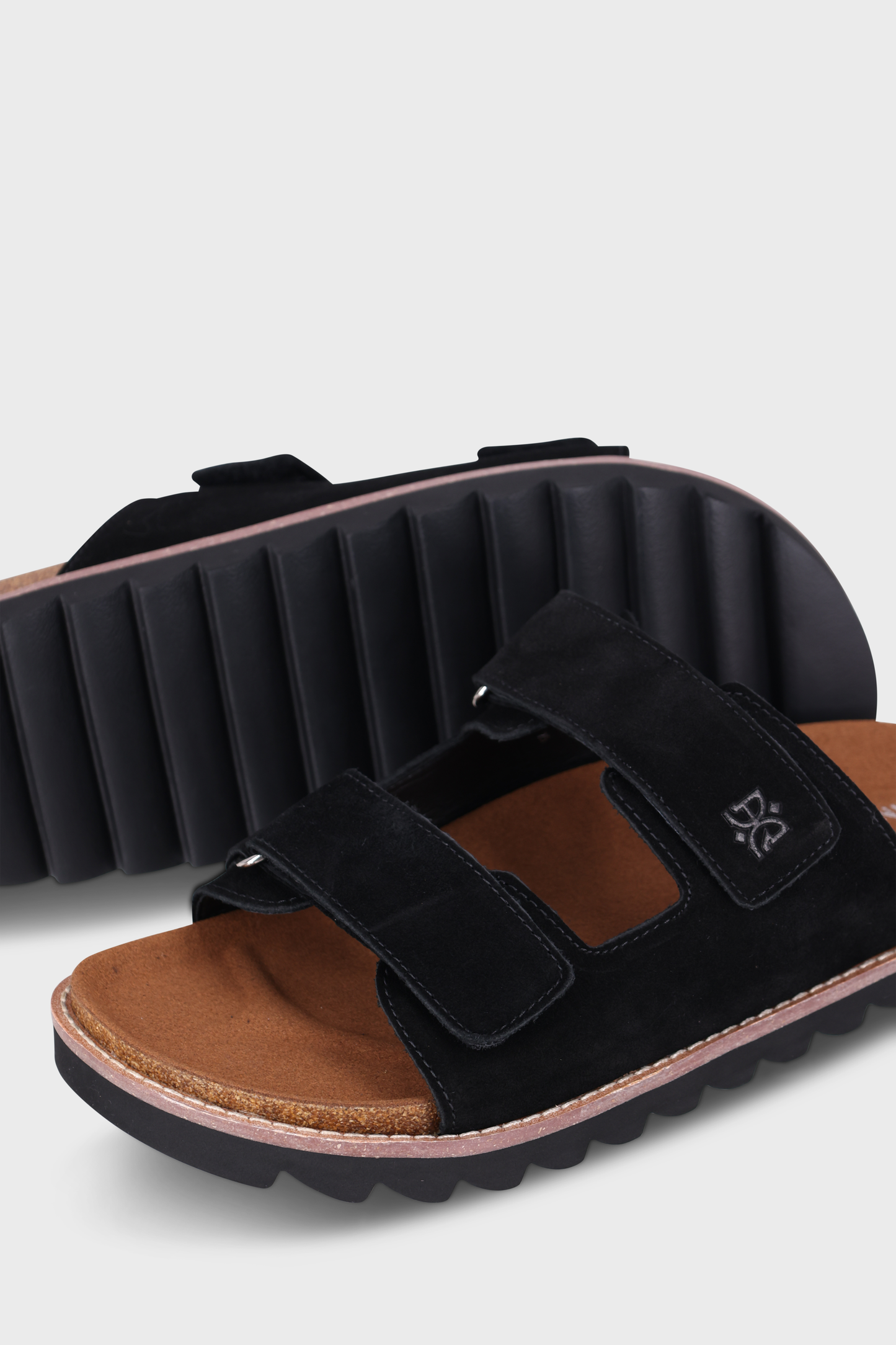 Velo Suede Black