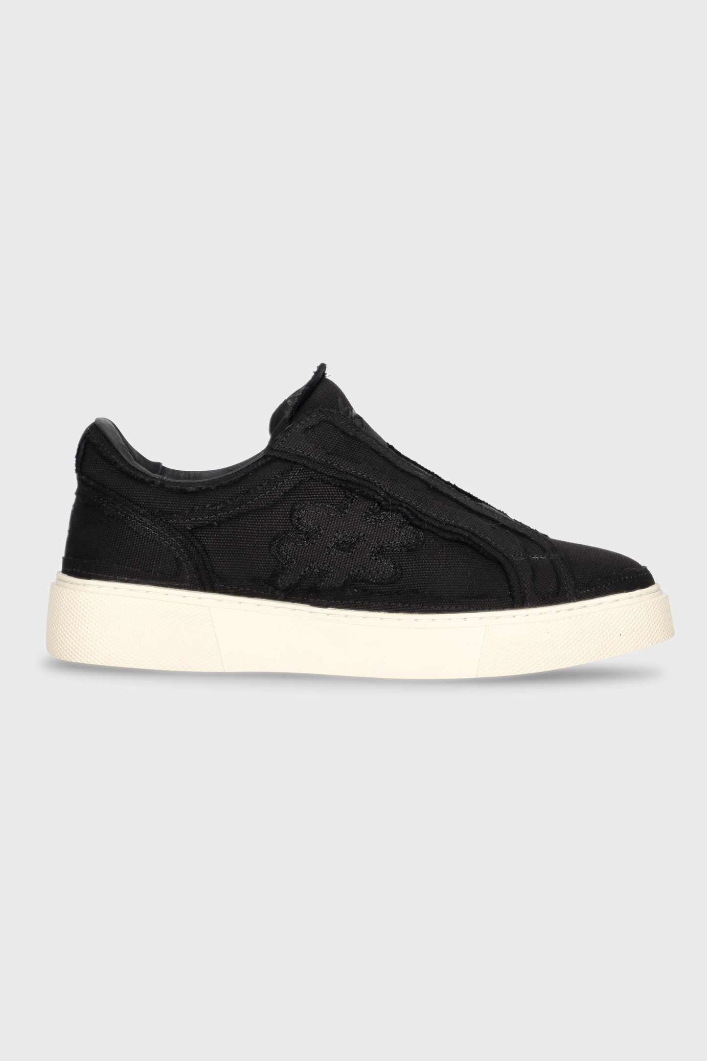 Pivot Cross Black