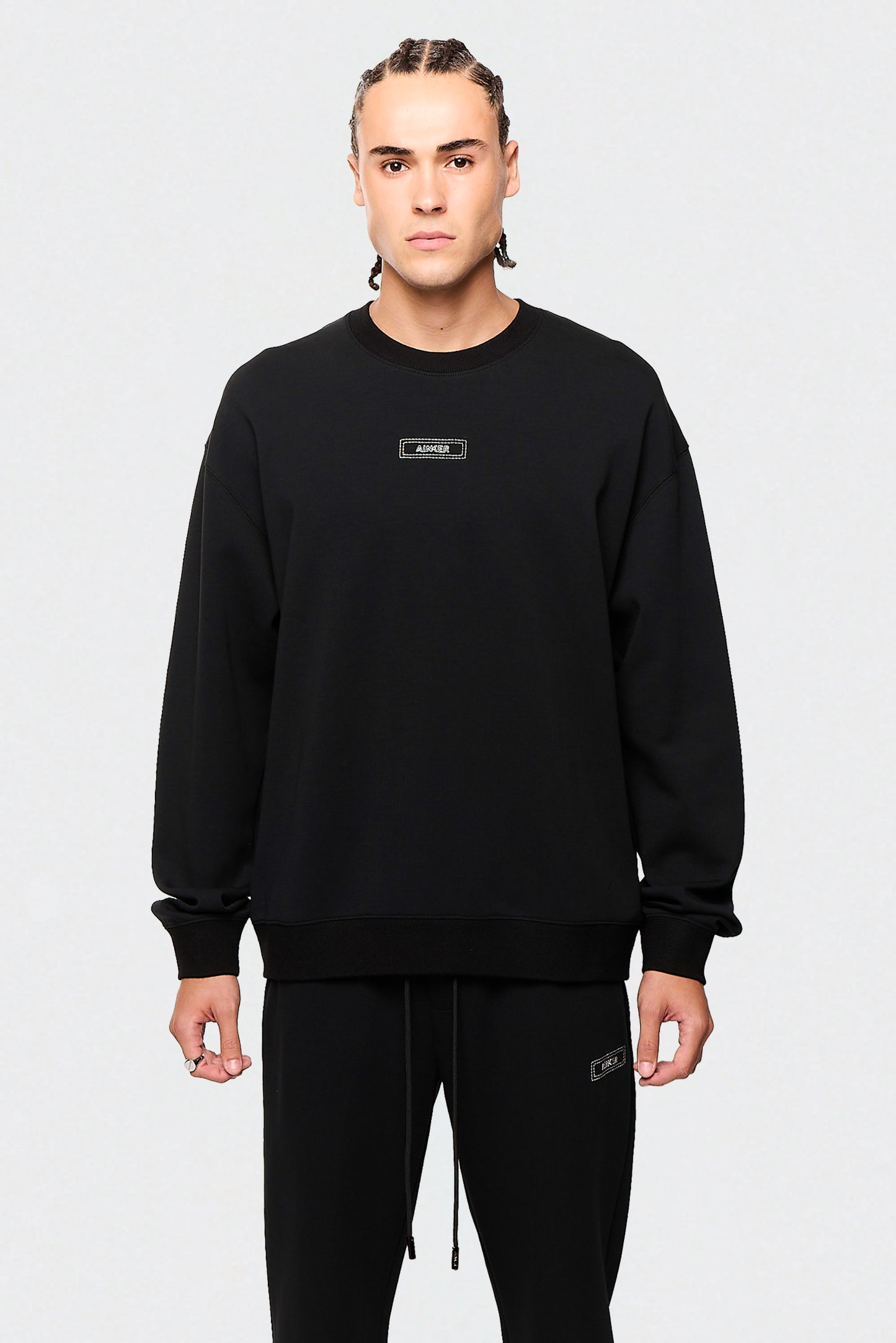 Black 581 Niki Sweatshirt