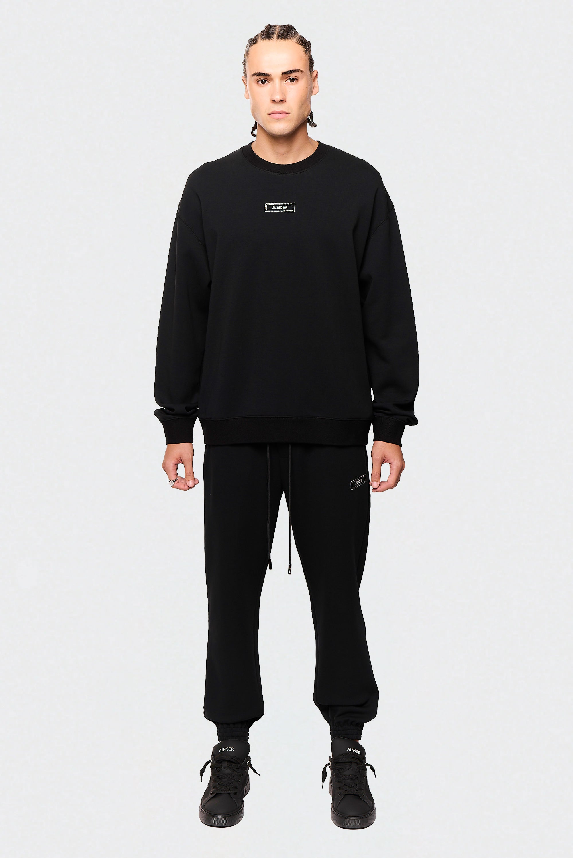Black 581 Niki Sweatshirt