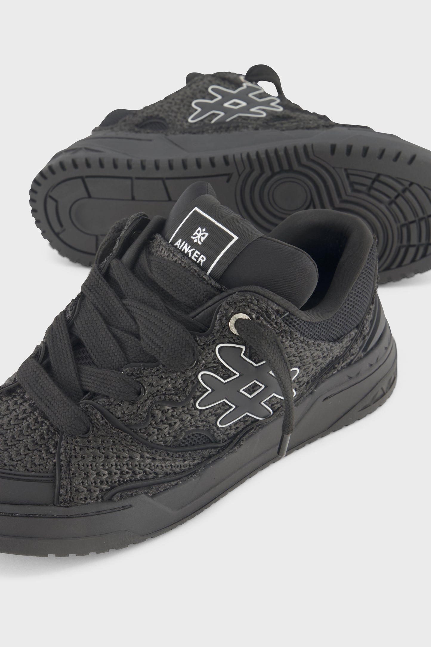 Baseline Raffia Black