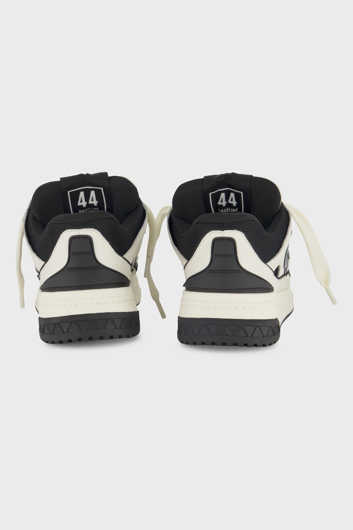 Baseline Leather Black/White