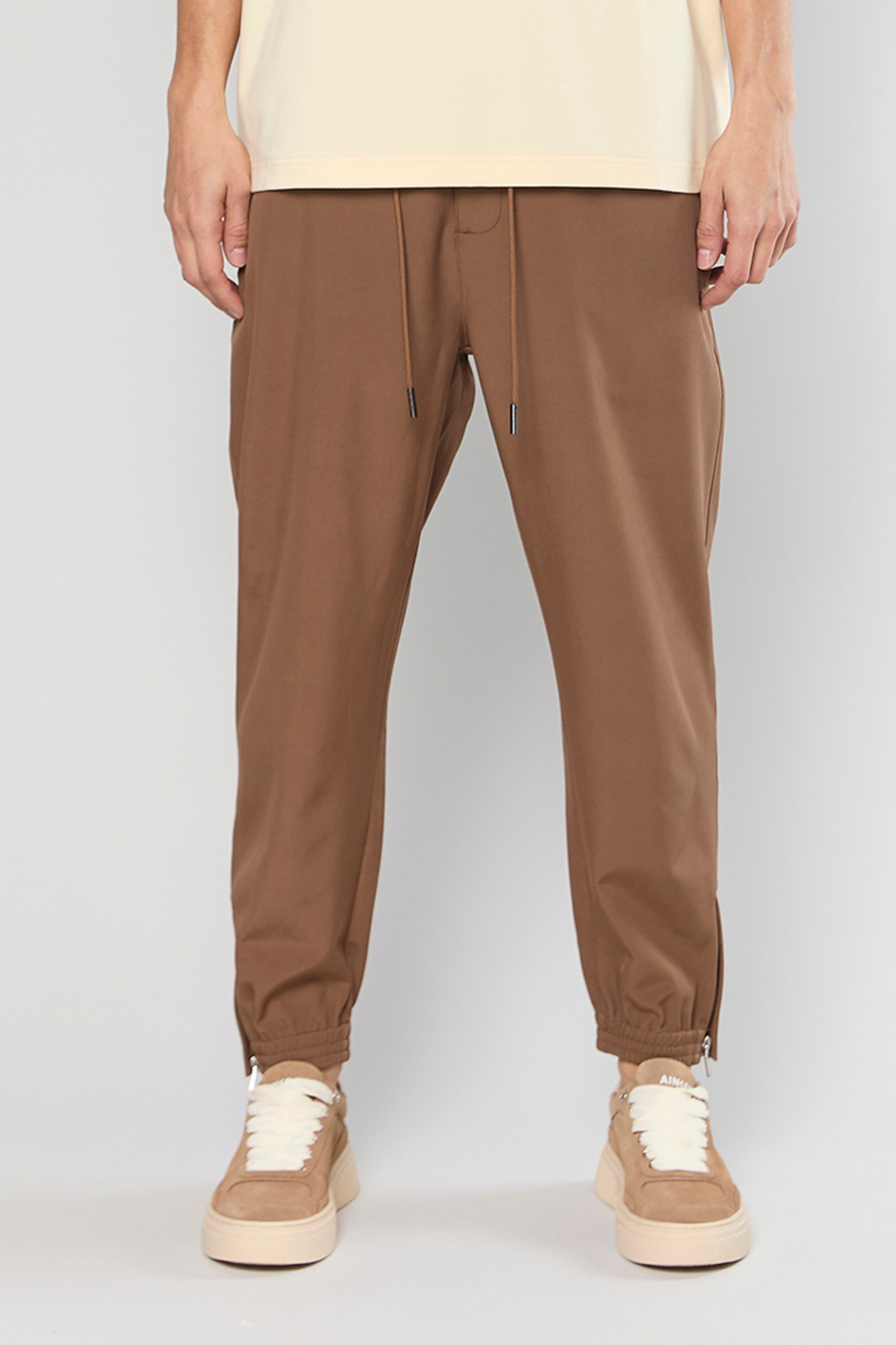 Jogger 831 Brown Pants