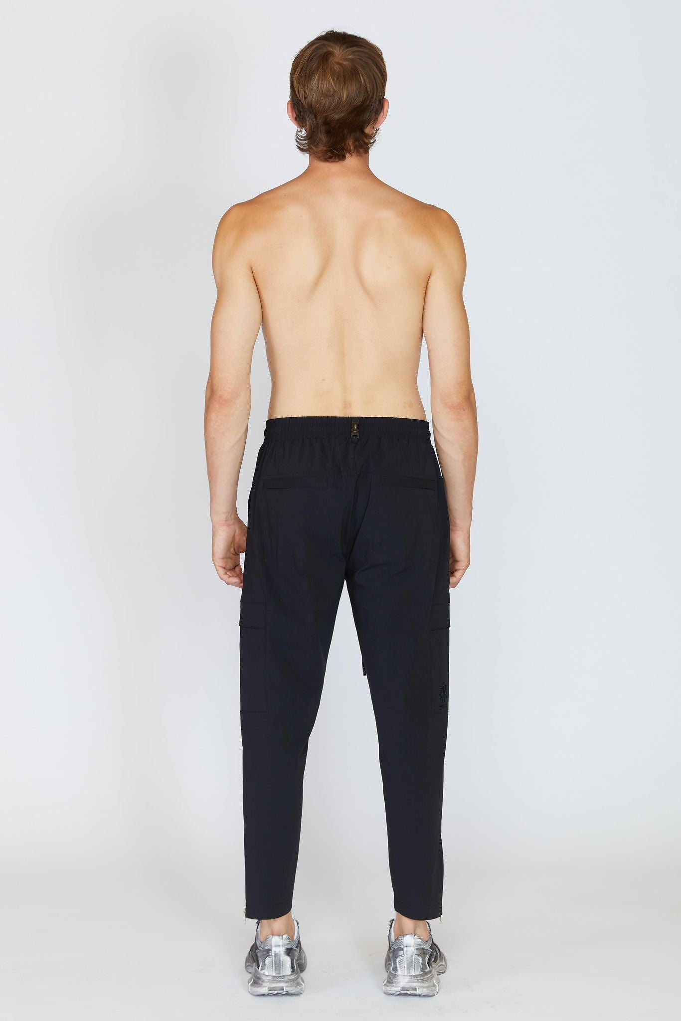 BLACK STRAIGHT ZIPPER PANTS