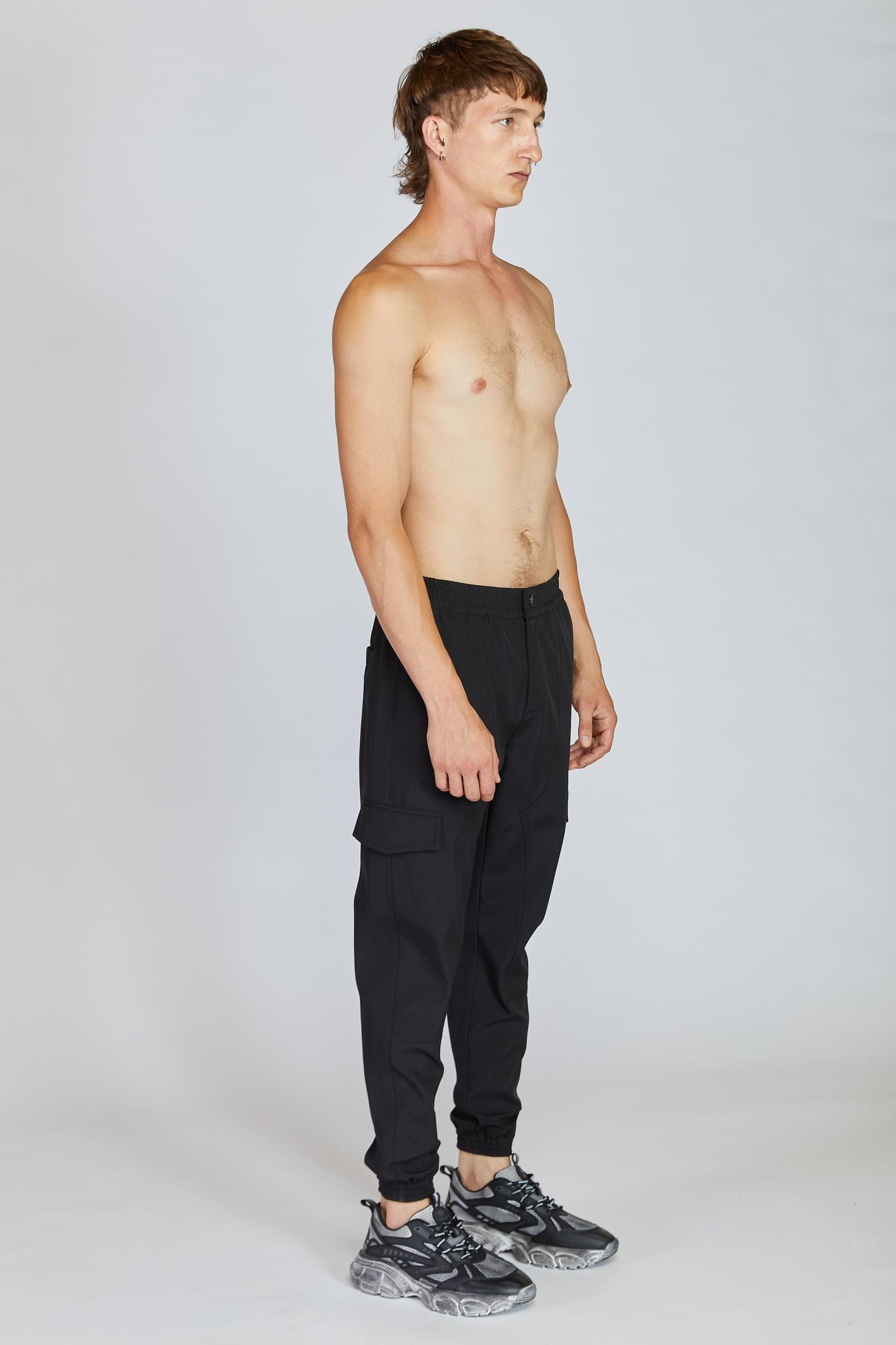 BLACK CARGO PANTS