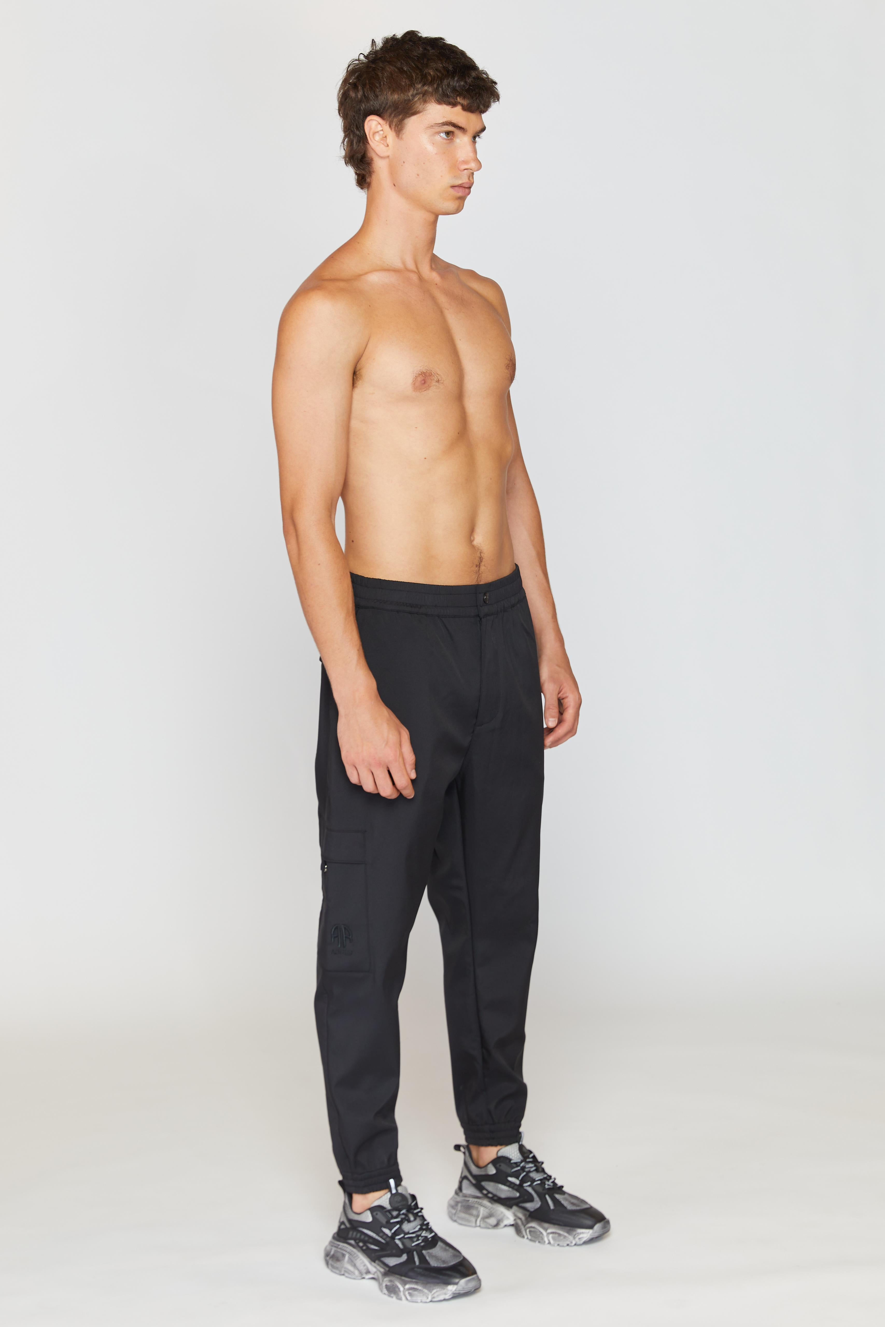 BLACK CARGO PANTS