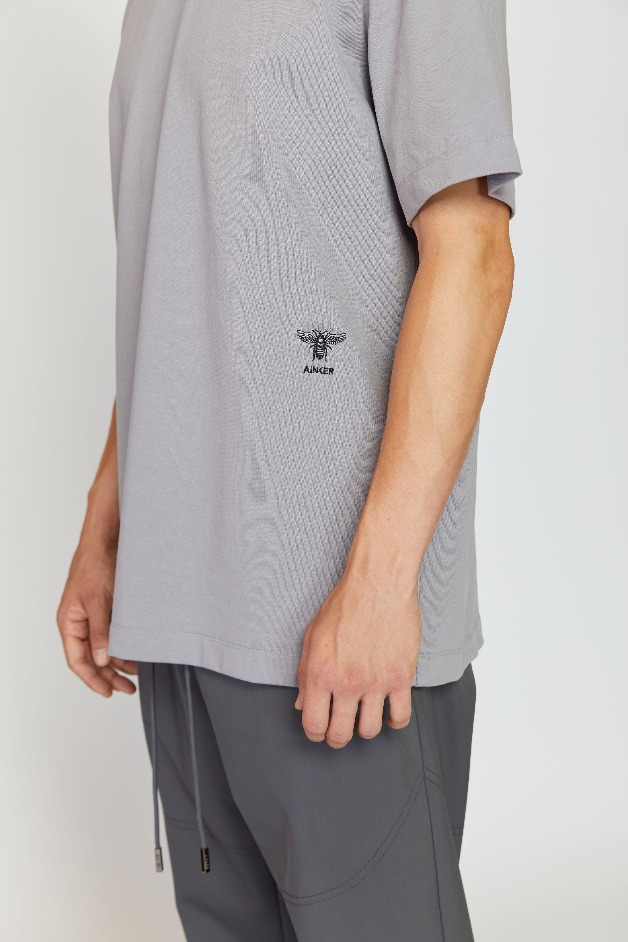 AINKER BEE COTTON GREY T-Shirt