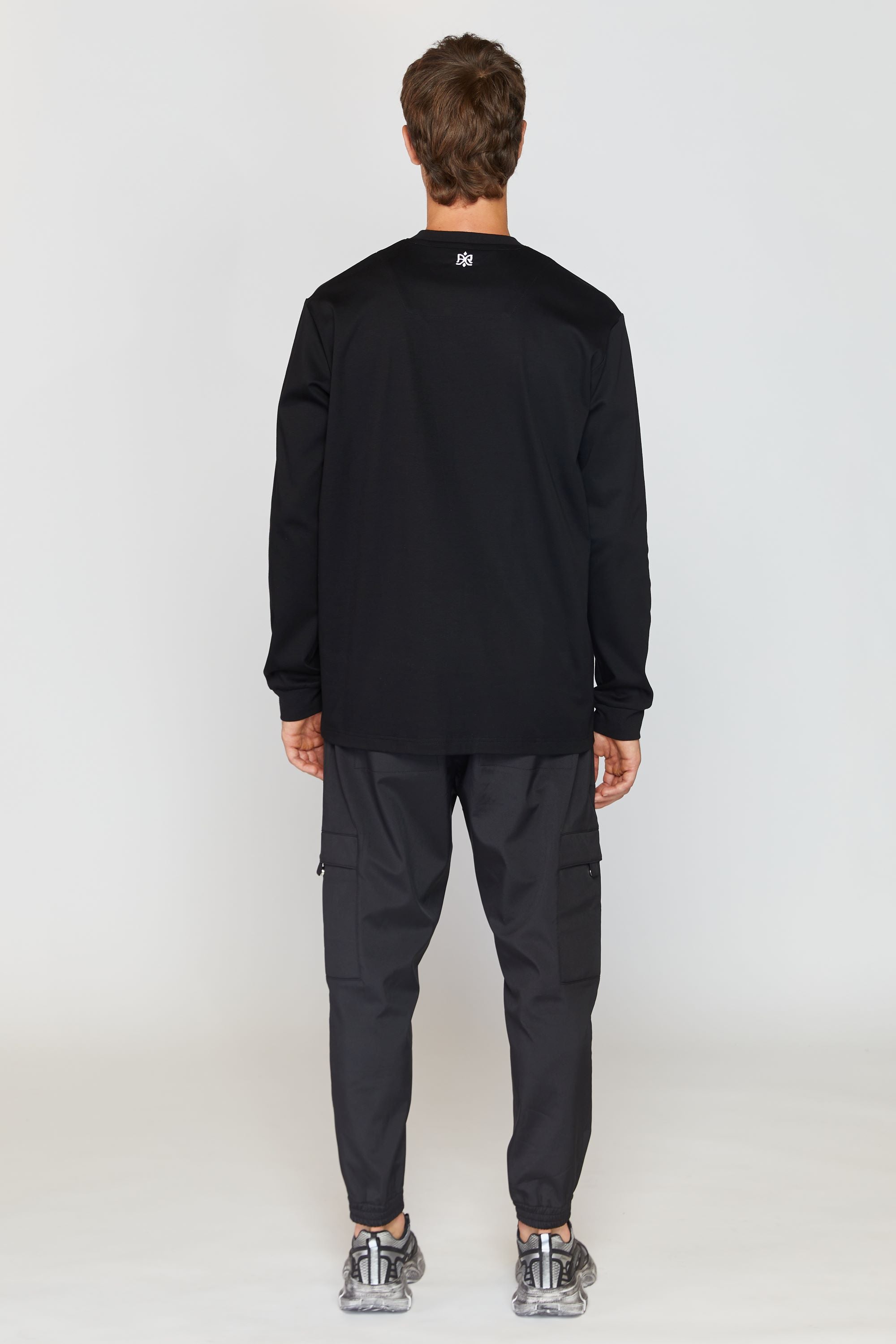 AINKER BLACK LONG T-SHIRT